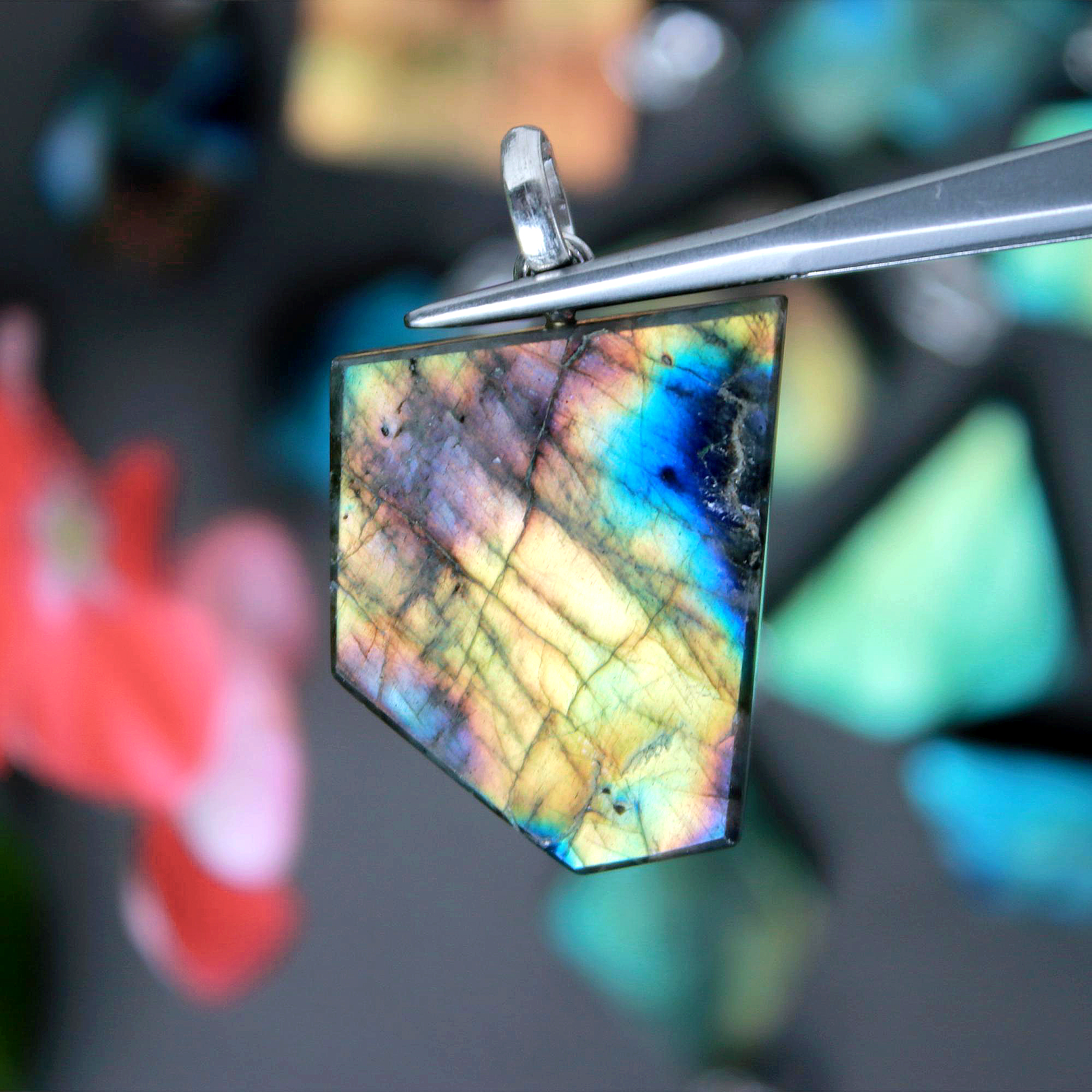 15Pcs 426Cts Natural Labradorite Slice Silver Plated Pendant 36x16 22x15mmG-1947