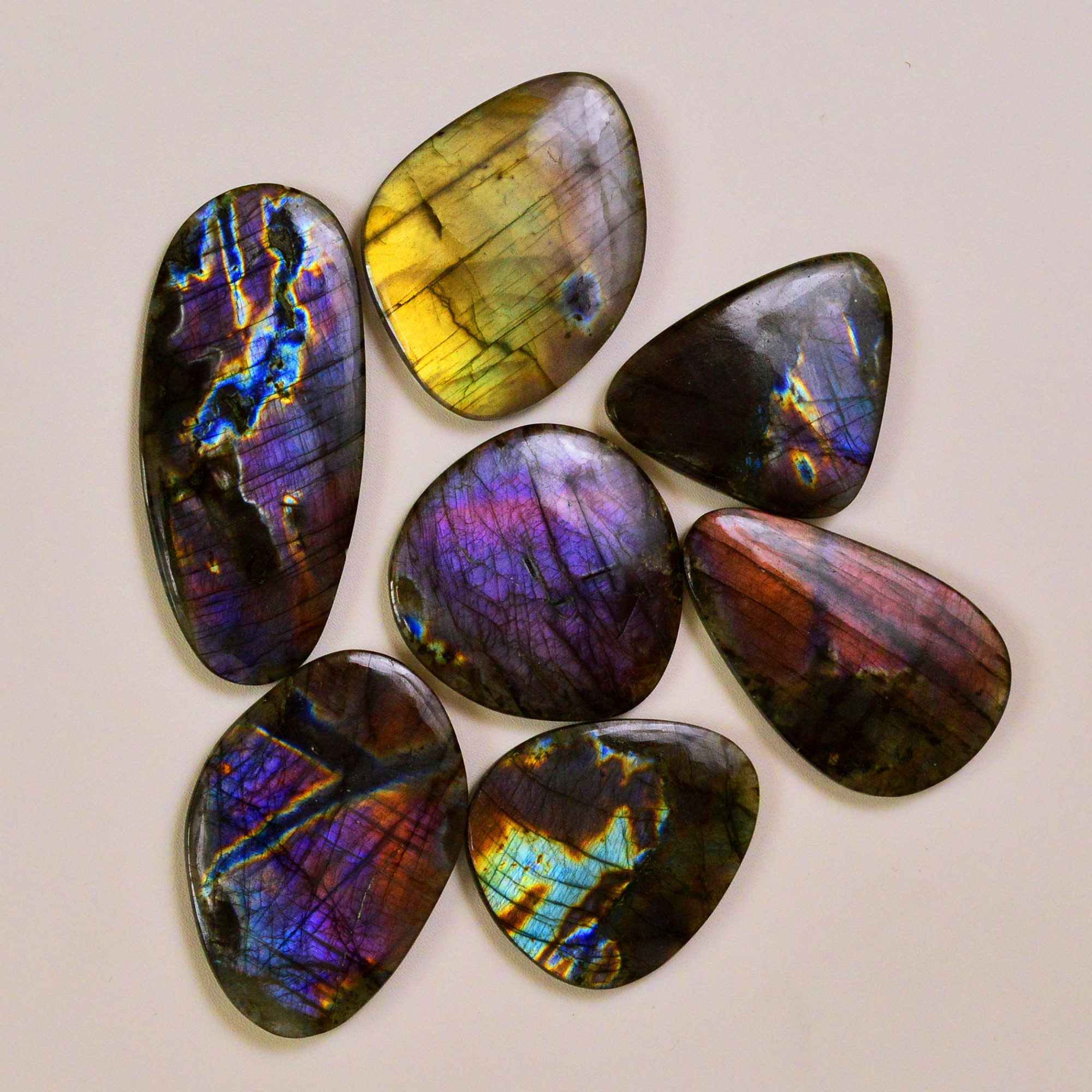 7 Pcs 620Cts Natural Labradorite Palm Stone Briolette Cabochons Gemstone Lot 63x29 40x40mm 19472