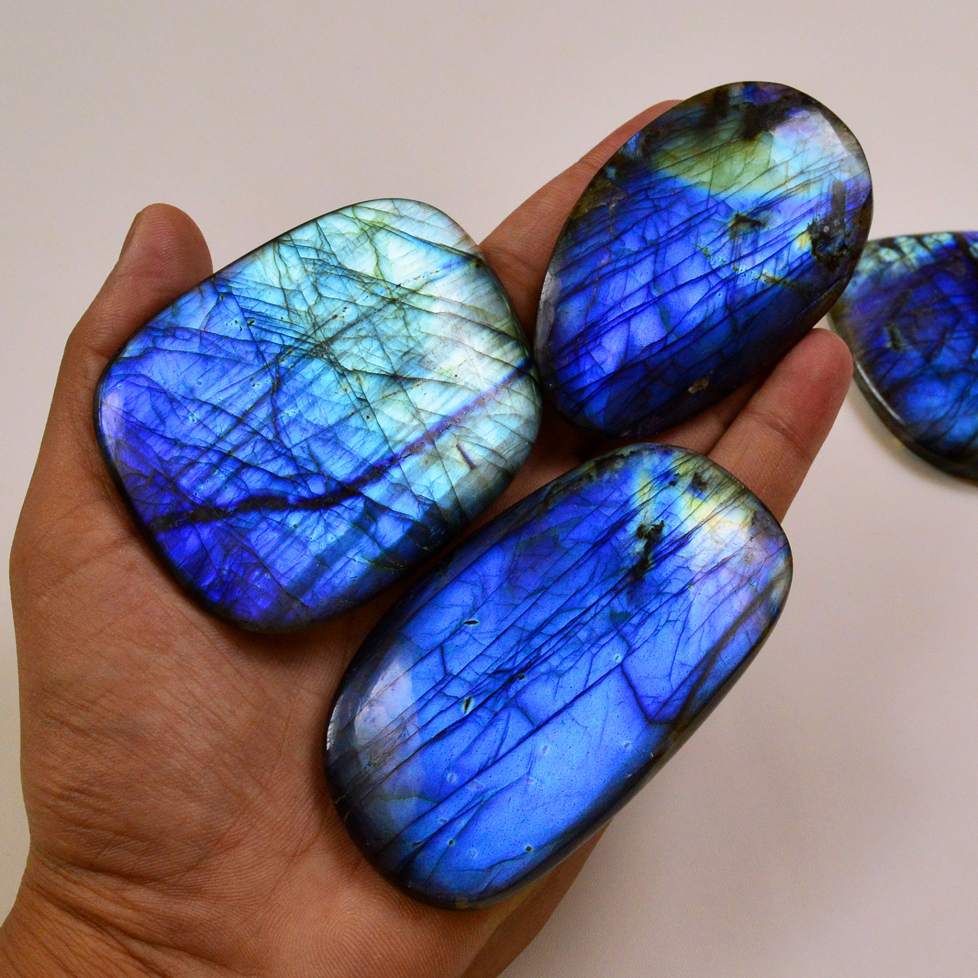 4 Pcs 1743Cts Natural Labradorite Palm Stone Briolette Cabochons Gemstone Lot 76x61 73x44mm 19473