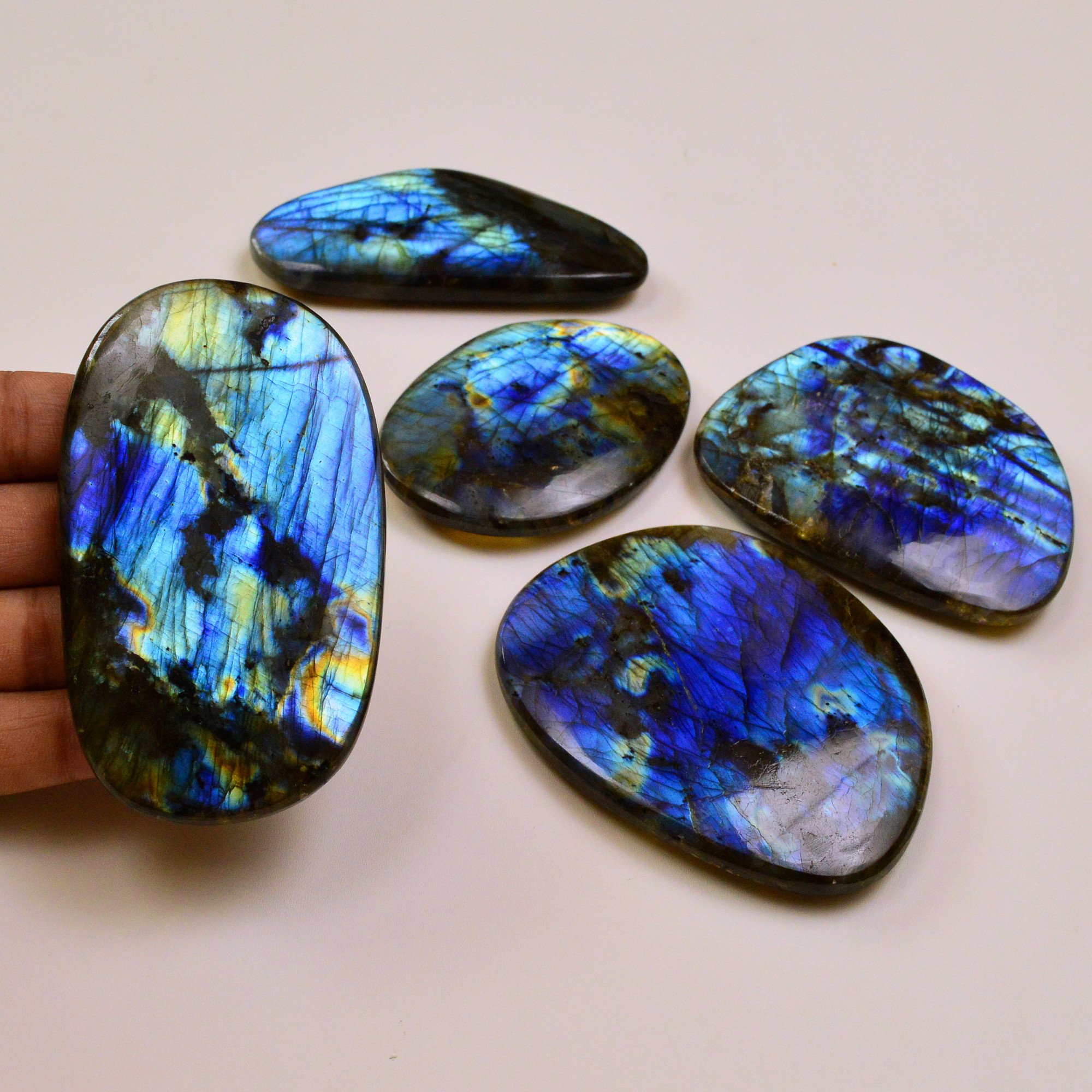 5 Pcs 2483Cts Natural Labradorite Palm Stone Briolette Cabochons Gemstone Lot 91x50 70x50mm 19474
