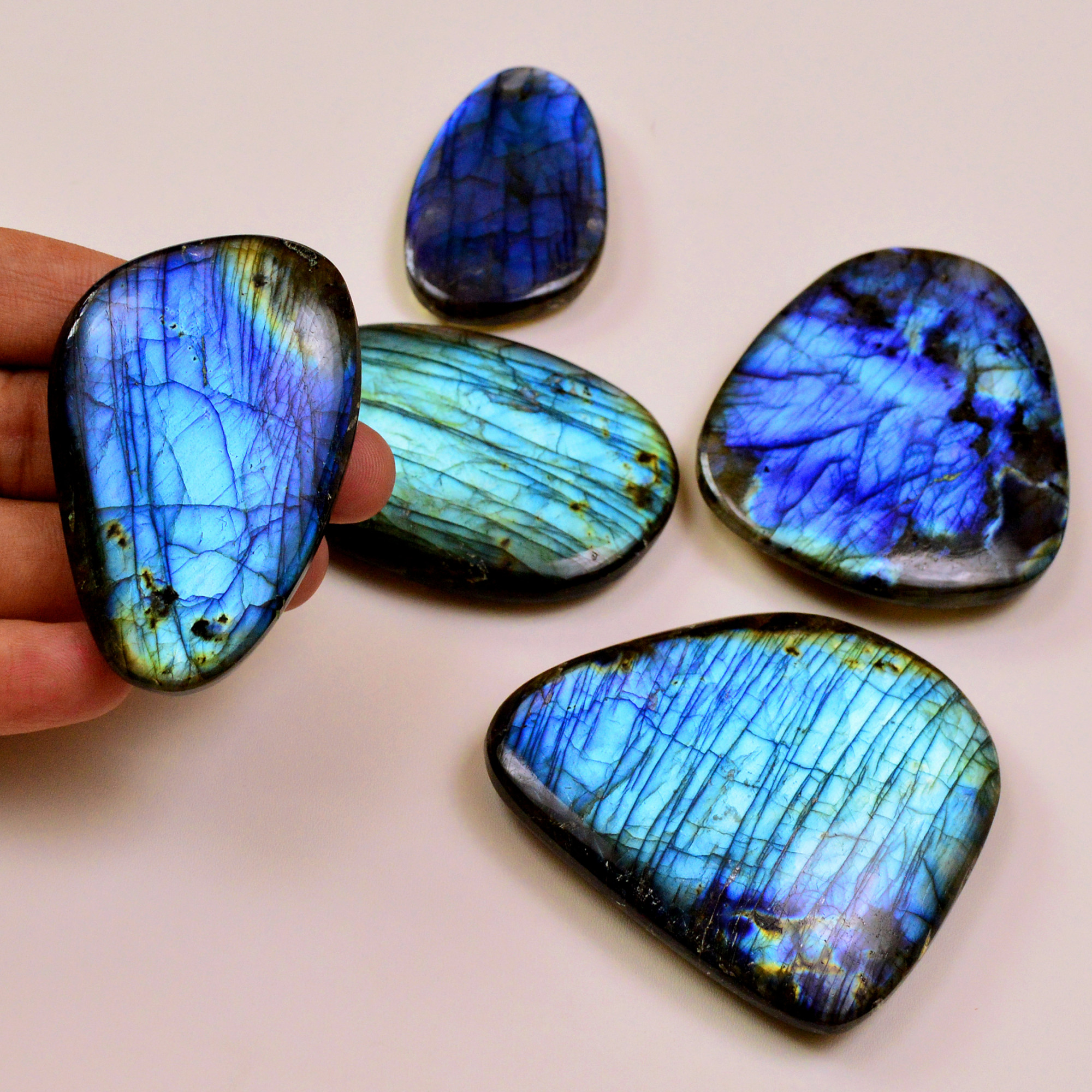 5 Pcs 1663Cts Natural Labradorite Palm Stone Briolette Cabochons Gemstone Lot 72x53 59x32 mm 19479