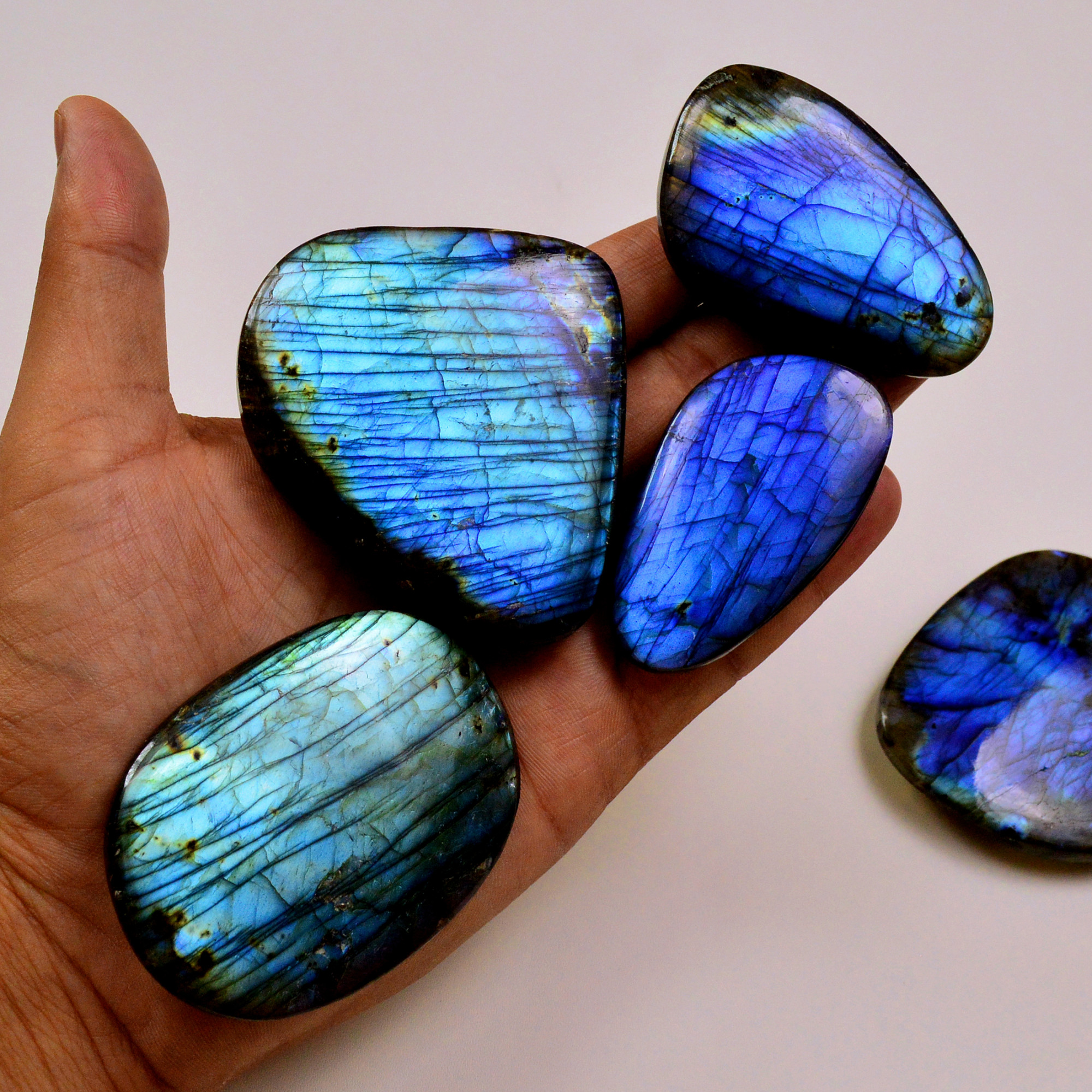 5 Pcs 1663Cts Natural Labradorite Palm Stone Briolette Cabochons Gemstone Lot 72x53 59x32 mm 19479