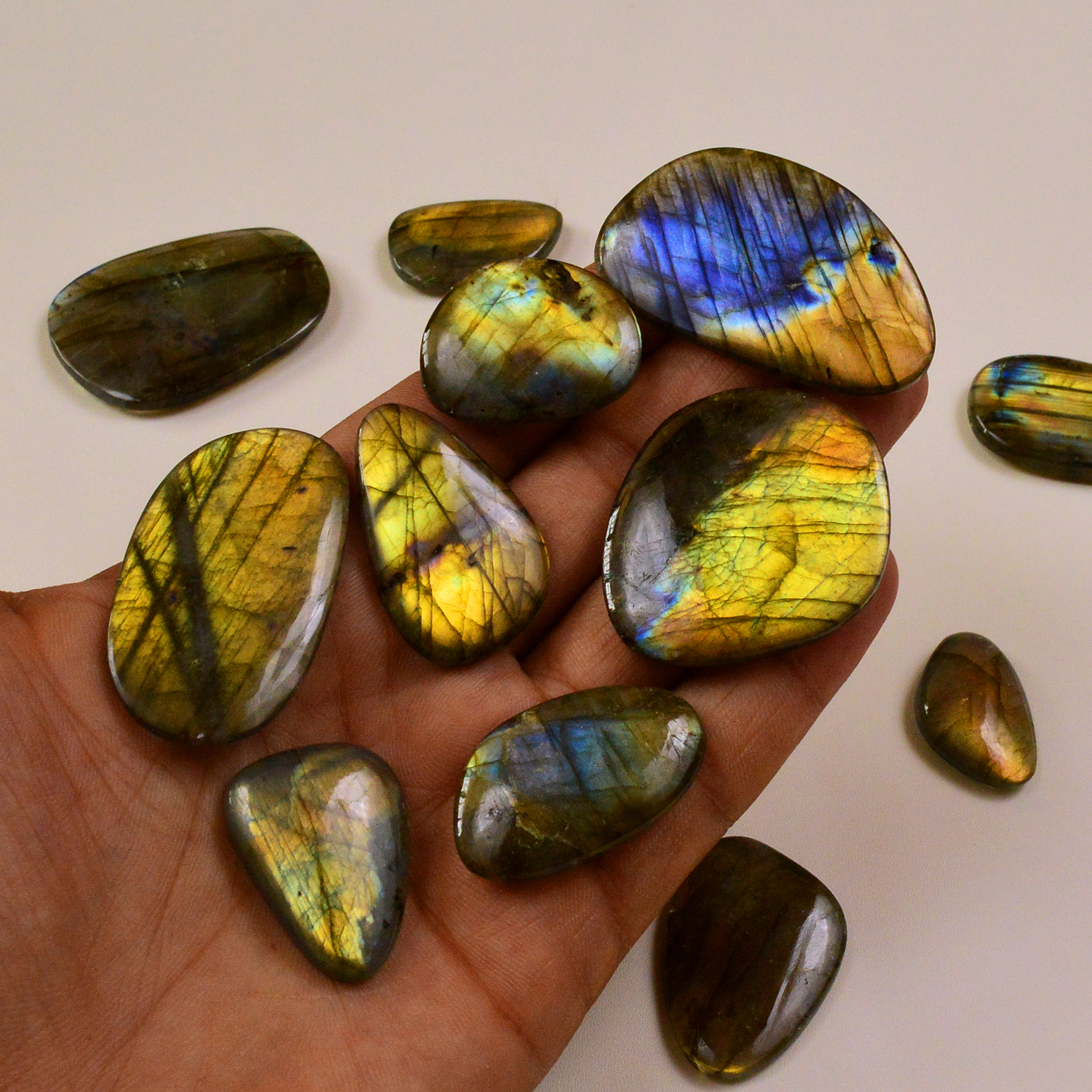 12 Pcs 649Cts Natural Labradorite Palm Stone Briolette Cabochons Gemstone Lot 45x23 26x15mm 19481