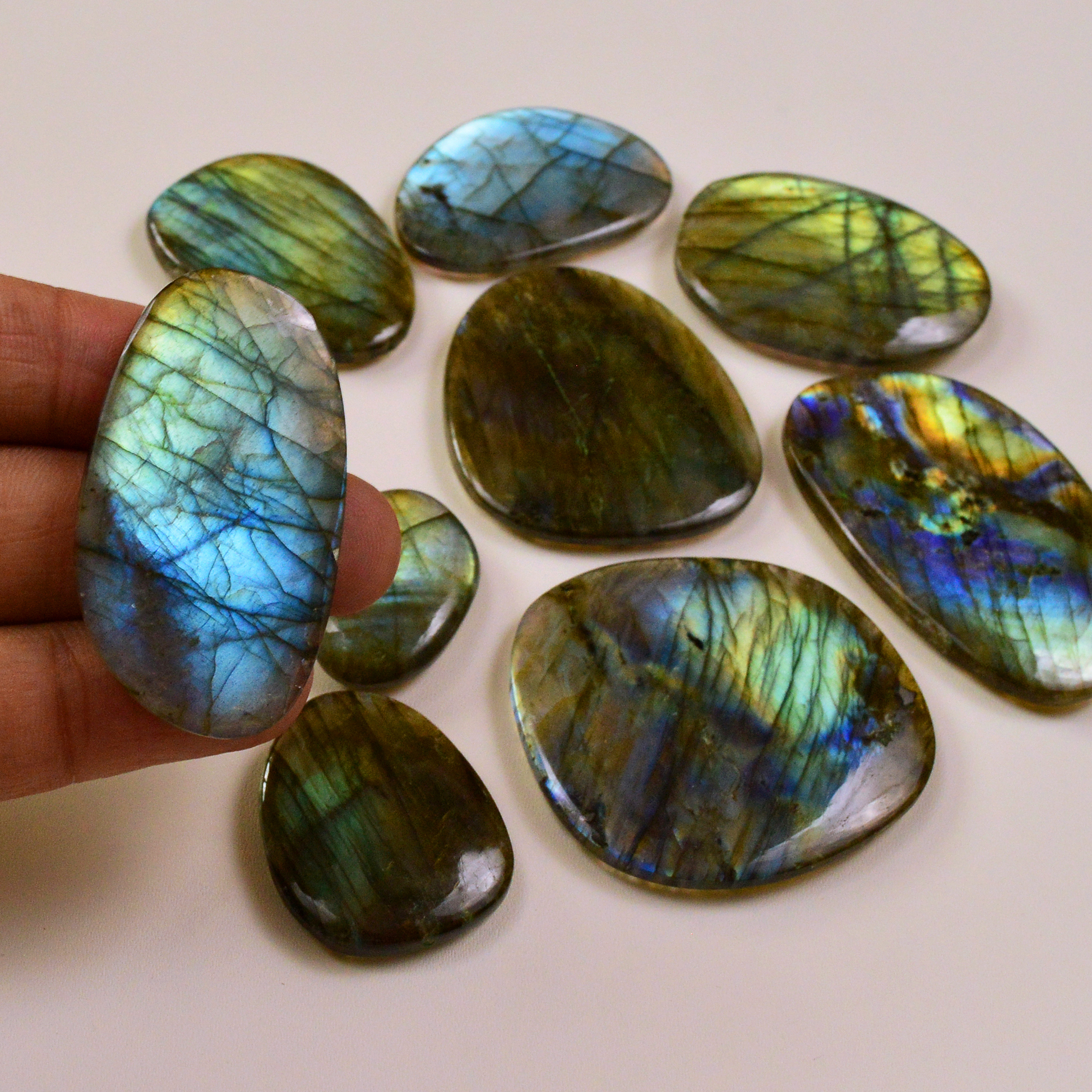 9 Pcs 633Cts Natural Labradorite Palm Stone Briolette Cabochons Gemstone Lot 45x40 25x15mm 19482