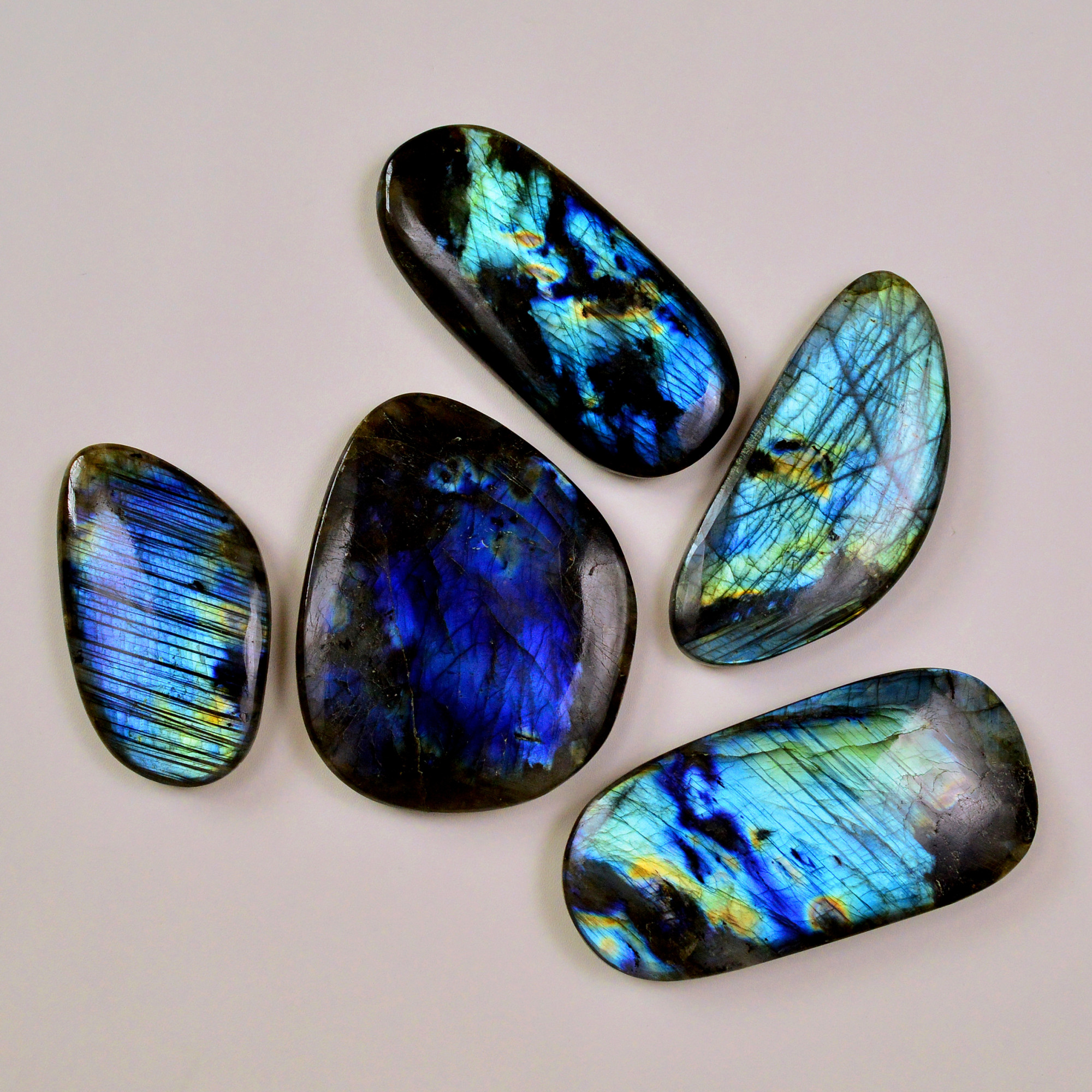 5 Pcs 2165Cts Natural Labradorite Palm Stone Briolette Cabochons Gemstone Lot 95x40 67x38mm 19483