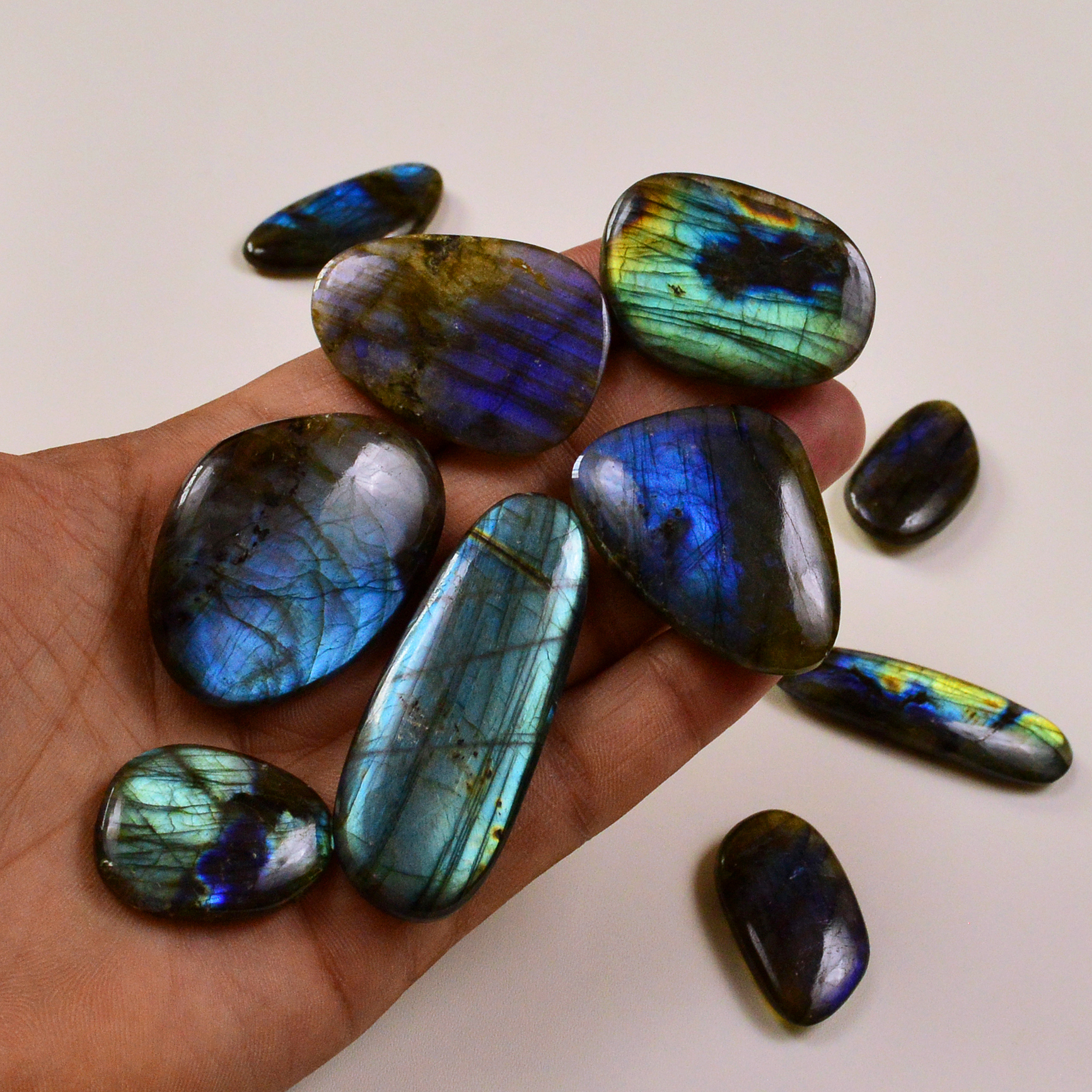10 Pcs 633Cts Natural Labradorite Palm Stone Briolette Cabochons Gemstone Lot 49x12 27x20mm 19487