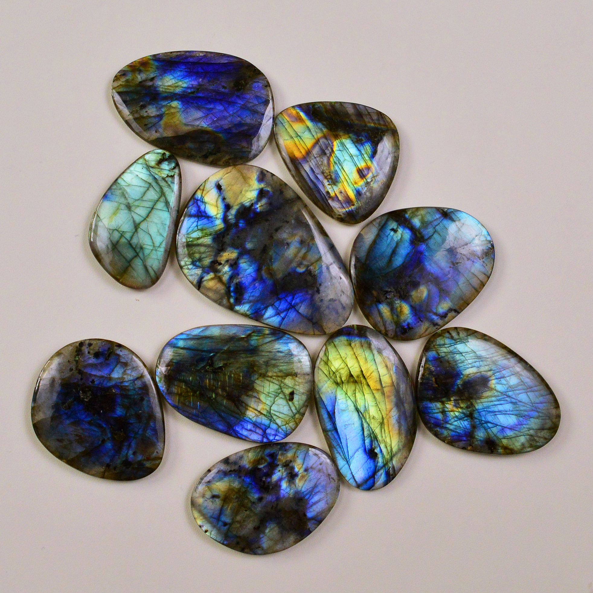 10 Pcs 638Cts Natural Labradorite Palm Stone Briolette Cabochons Gemstone Lot 54x36 38x20mm 19488