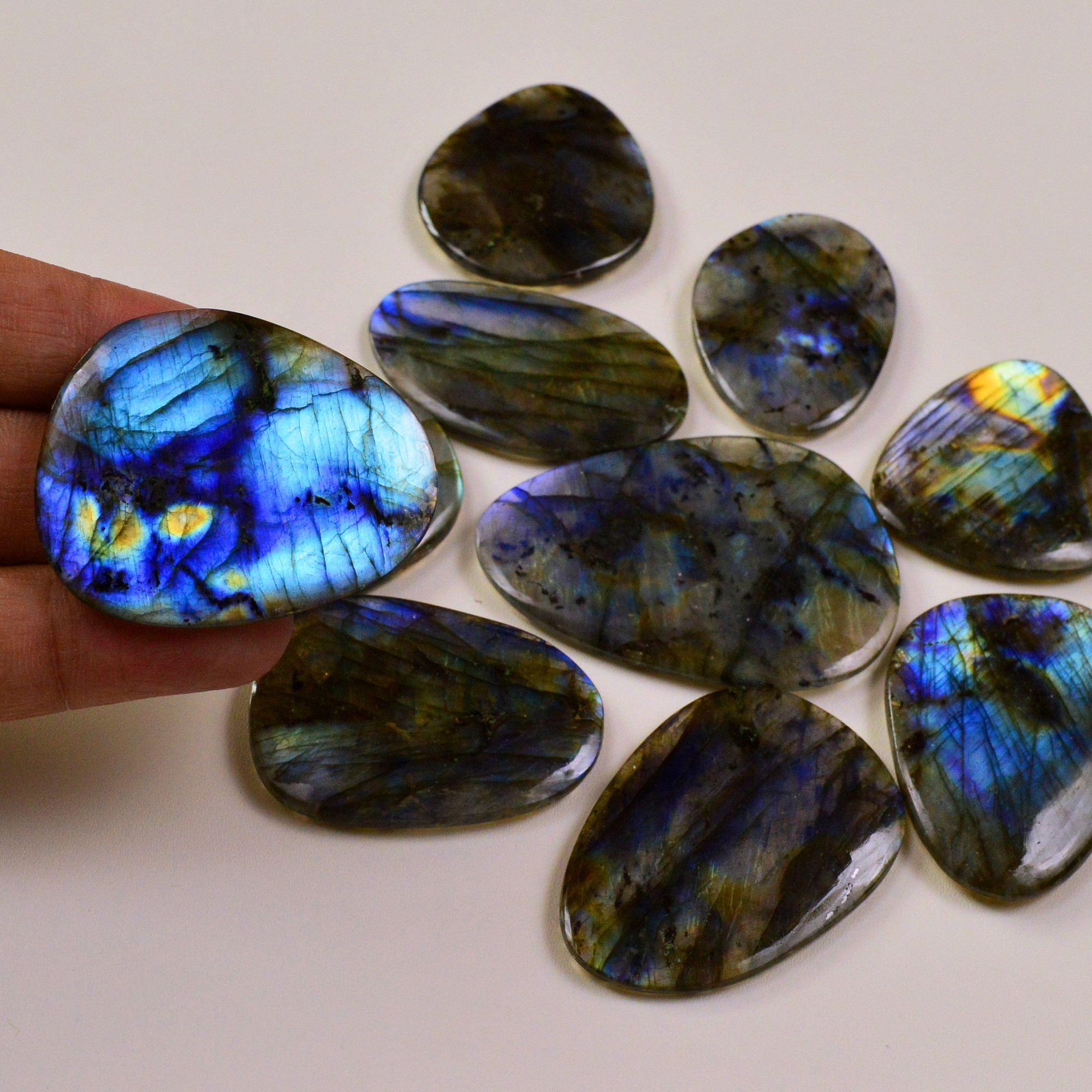 10 Pcs 638Cts Natural Labradorite Palm Stone Briolette Cabochons Gemstone Lot 54x36 38x20mm 19488