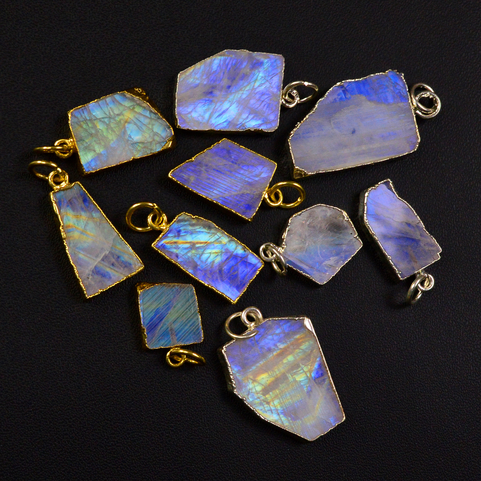 10 Pcs 99Cts Rainbow Moonstone Gemstone Gold Silver Pendant for Jewellery Making 22x14 14x14mm 19494