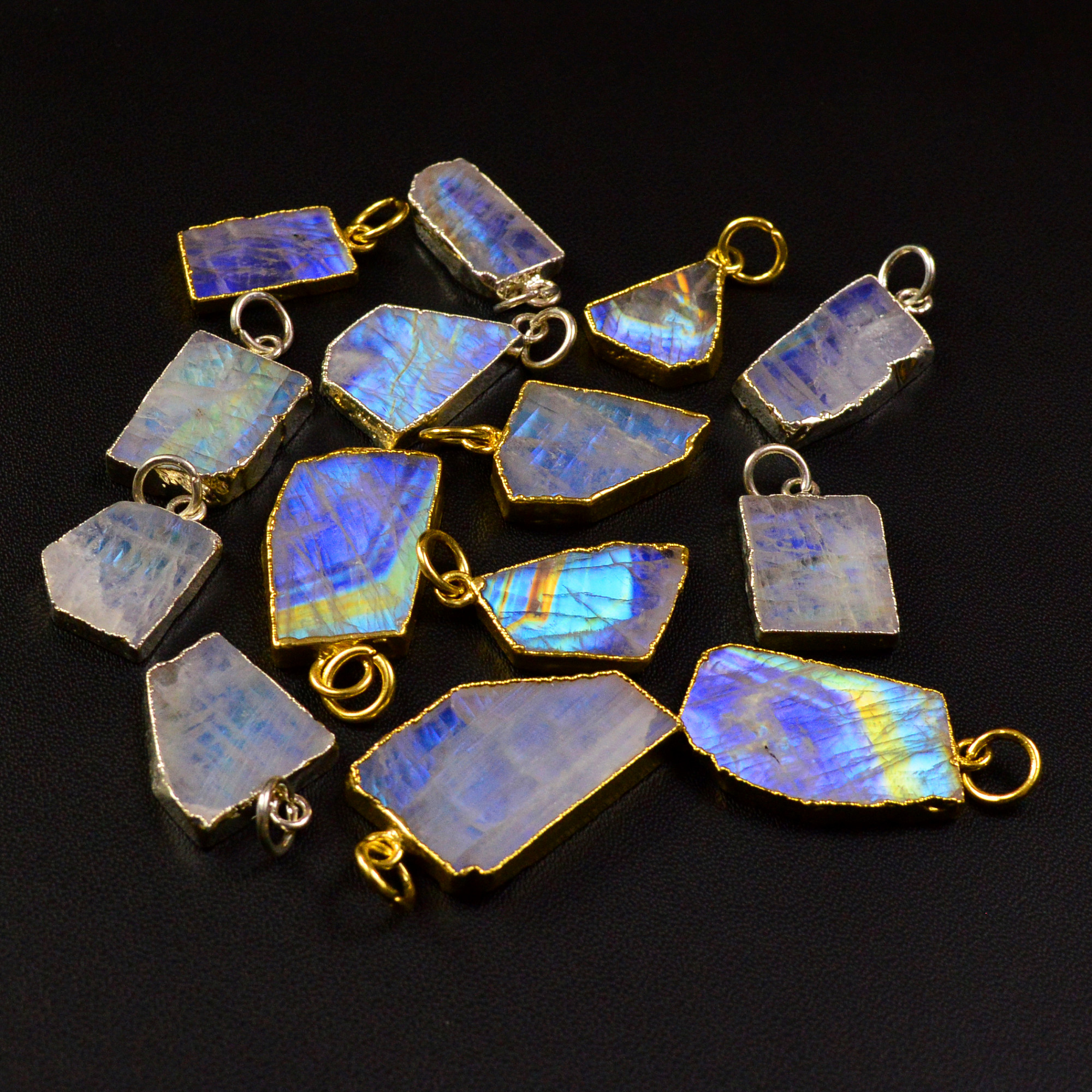 14 Pcs 124Cts Rainbow Moonstone Gemstone Gold Silver Pendant for Jewellery Making 23x14 12x11mm 19498