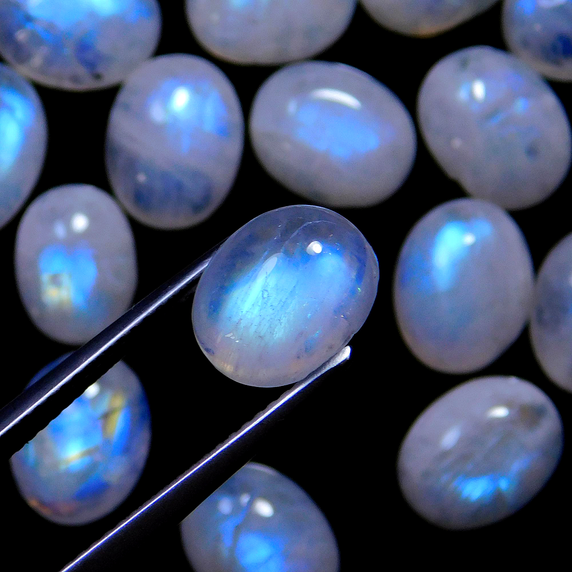 18 Pcs.62 Cts. Natural Rainbow Moonstone calibrated Oval Cabochon Loose Gemstone Wholesale Lot Size 10x8mm