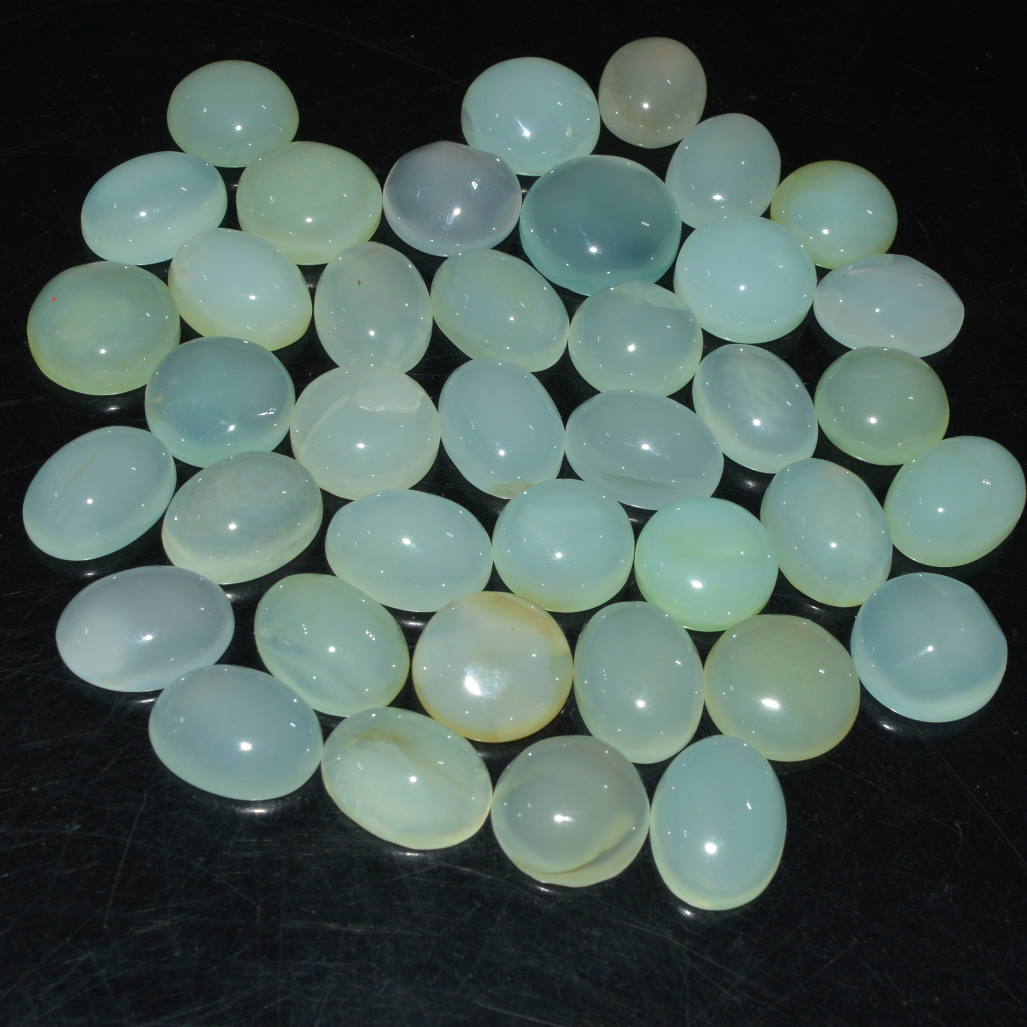 39 Pcs 392Cts Natural Green Chalcedony Cabochon Gemstone Handmade Jewelry Making Healing Crystals Lot 15x15 11x11mm 3588