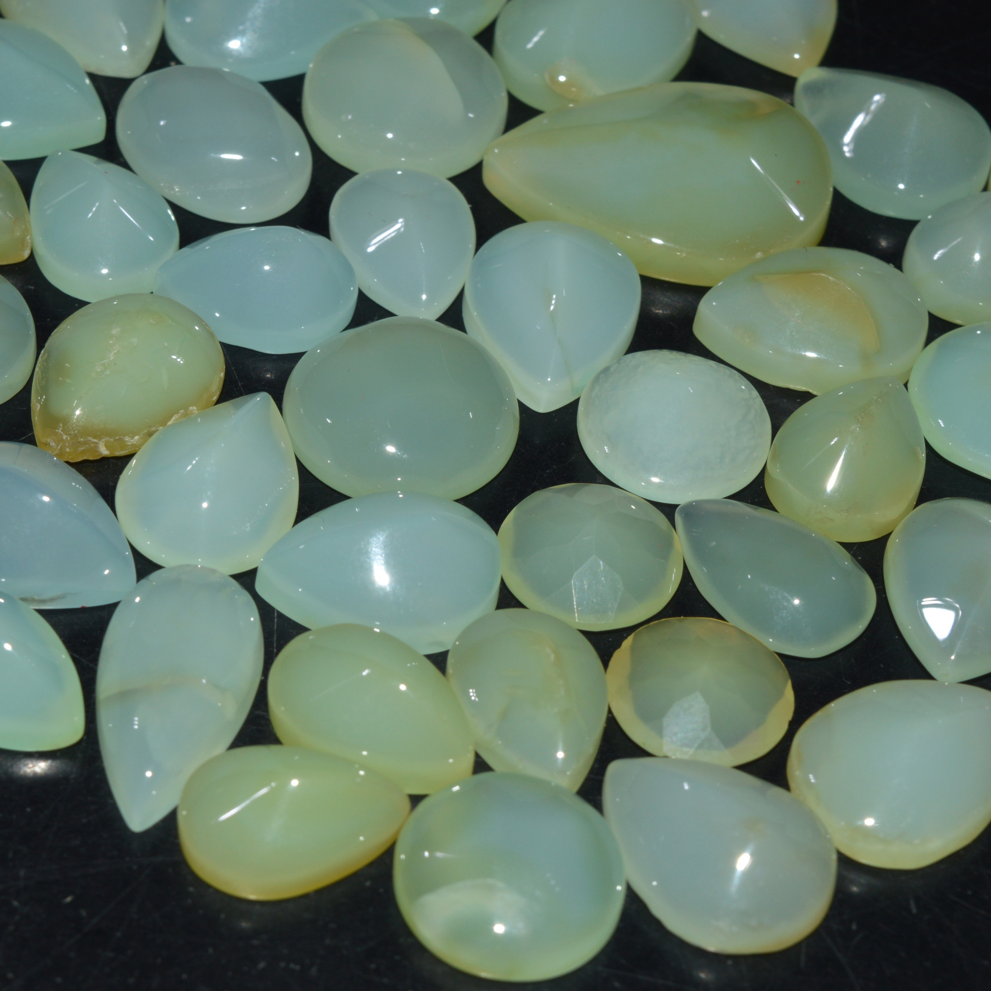 43 Pcs 310Cts Natural Green Chalcedony Cabochon Gemstone Handmade Jewelry Making Healing Crystals Lot 23x15 10x10mm 3595