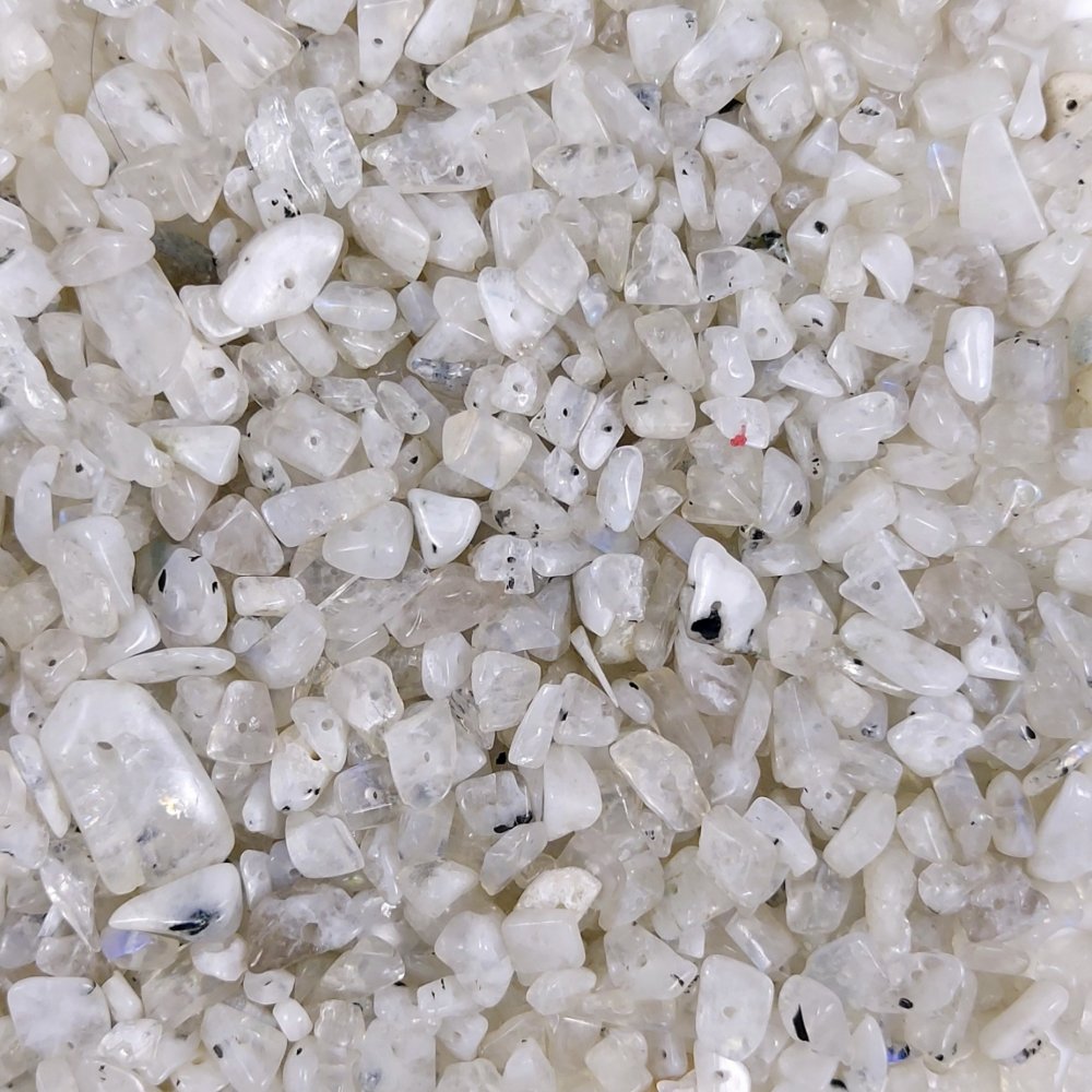 1027Pcs 592Cts  Natural Rainbow Moonstone Gemstone Chips Uncut Beads for Jewelry Making Center Drill Loose Gemstones Nuggets Chips Smooth Beads Bracelet Gift for Her 13x7 7x3mm#G-403