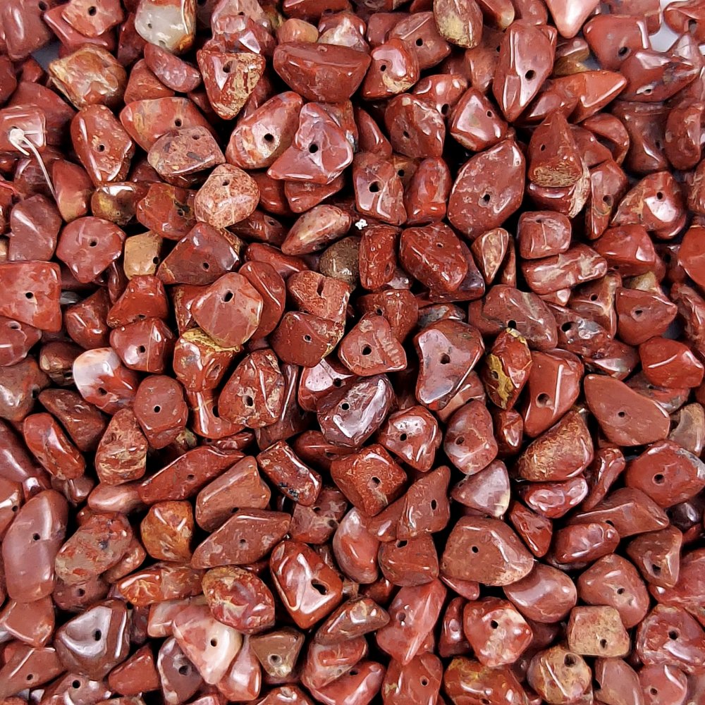 643Pcs 749Cts  Natural Red Jasper Gemstone Chips Uncut Beads for Jewelry Making Center Drill Loose Gemstones Nuggets Chips Smooth Beads Bracelet Gift for Her 5x4 4x4mm#G-410