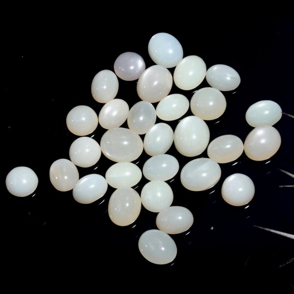 29 Pcs. 66Cts. Natural White Rainbow Moonstone polished Mix Cabochon Wholesale Loose Lot Size 11x9 8x8mm Gemstone for jewelry#1131