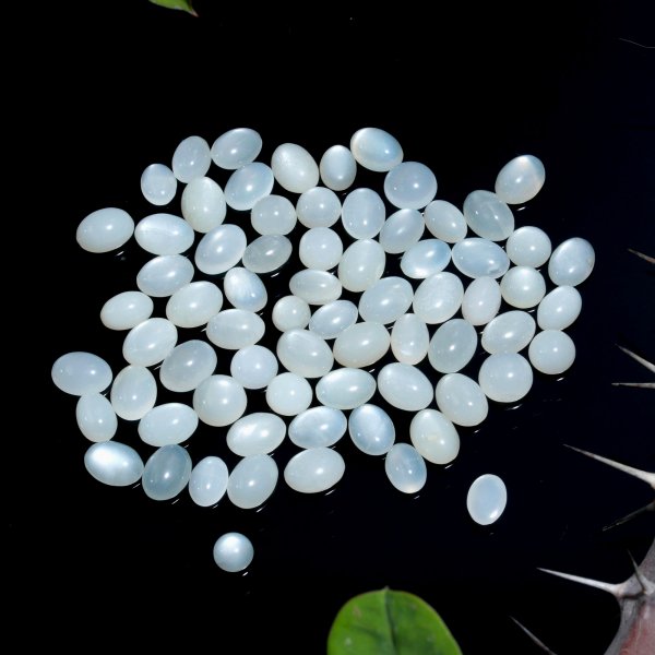 70 Pcs. 66Cts. Natural Grey Rainbow Moonstone polished Mix Cabochon Wholesale Loose Lot Size 9x7 5x5mm Gemstone for jewelry
