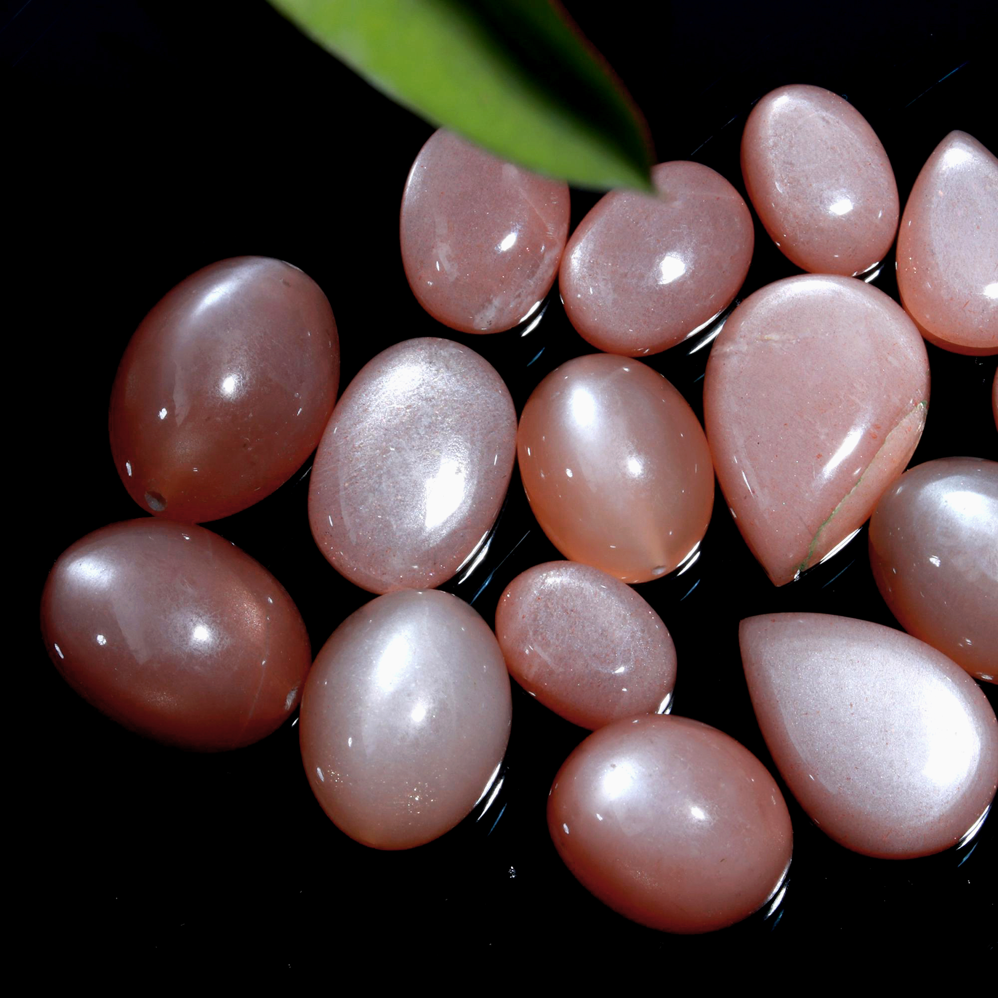 15 Pcs. 94Cts. Natural Peach Rainbow Moonstone polished Mix Cabochon Wholesale Loose Lot Size 18x10 15x9mm Gemstone for jewelry