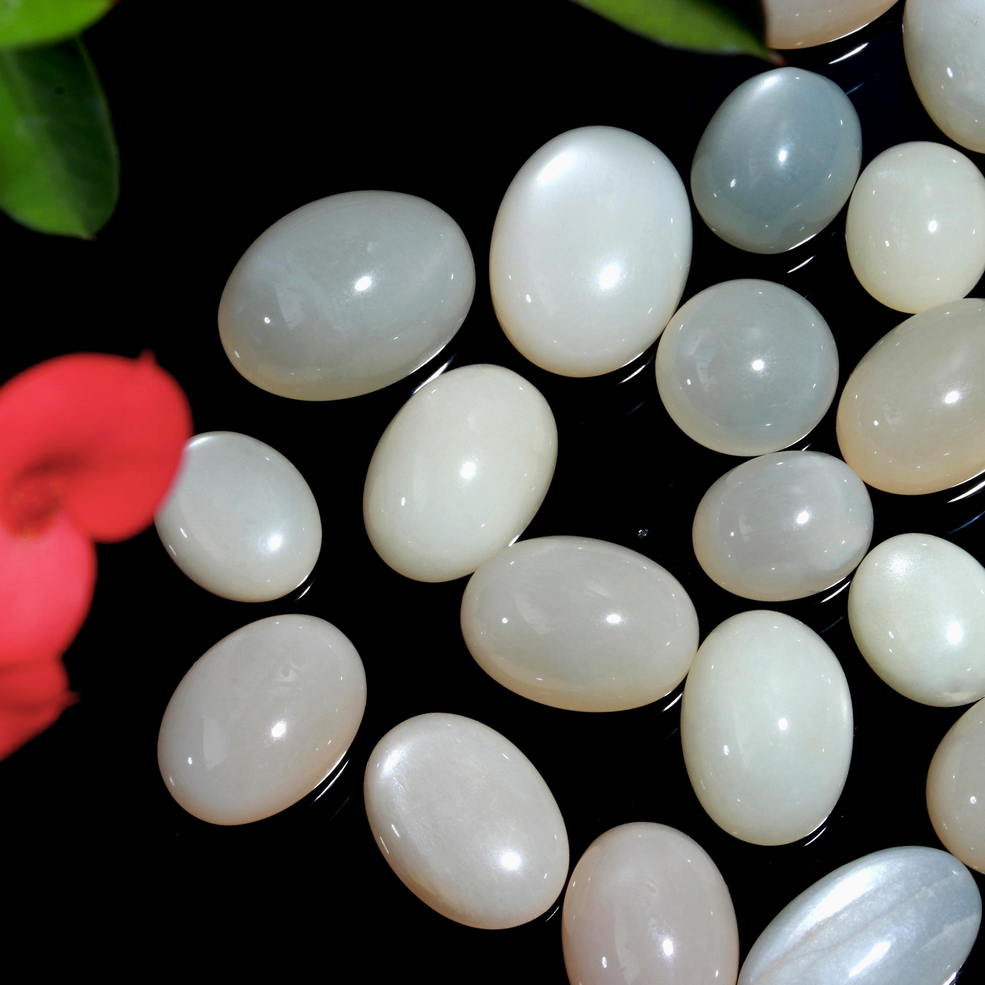 28 Pcs. 152Cts. Natural White Rainbow Moonstone polished Mix Cabochon Wholesale Loose Lot Size 16x12 12x9mm Gemstone for jewelry#1139