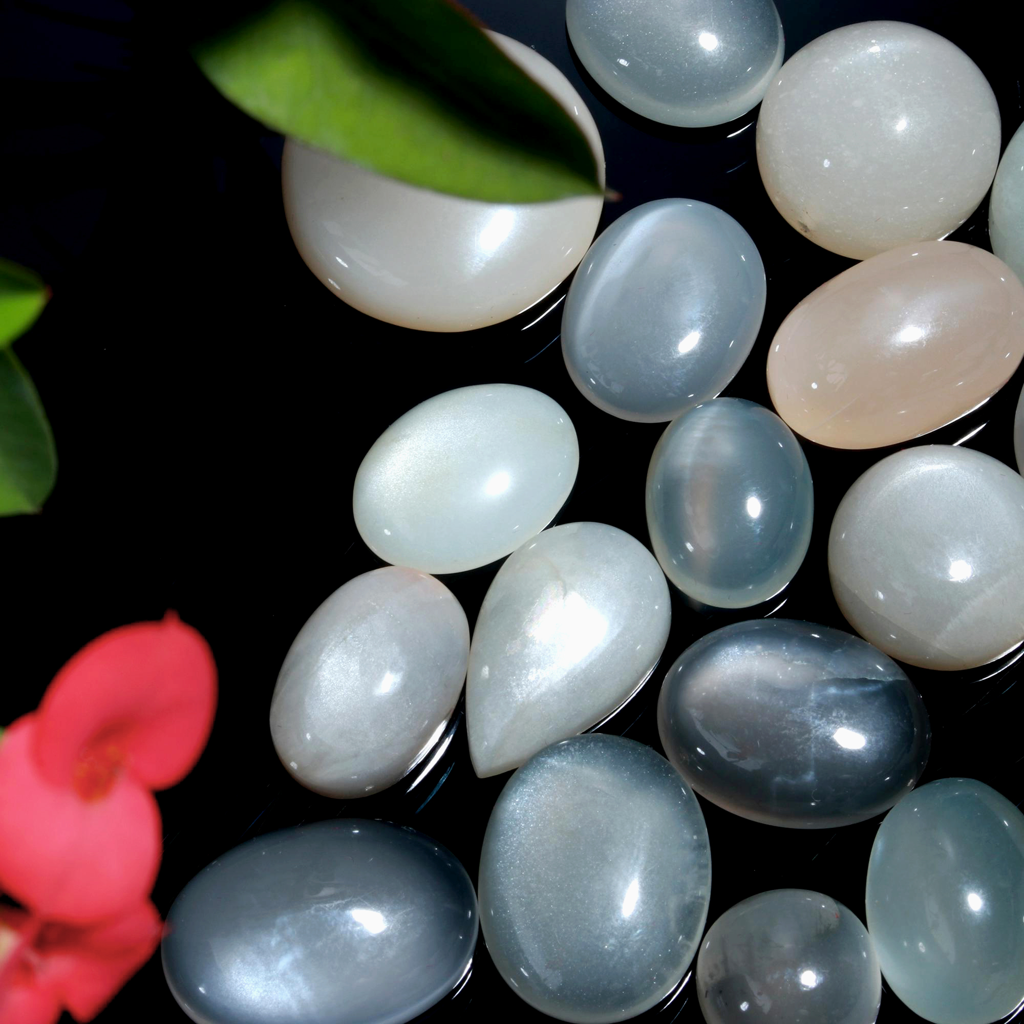 20 Pcs. 222Cts. Natural Grey Rainbow Moonstone polished Mix Cabochon Wholesale Loose Lot Size 22x18 16x12mm Gemstone for jewelry
