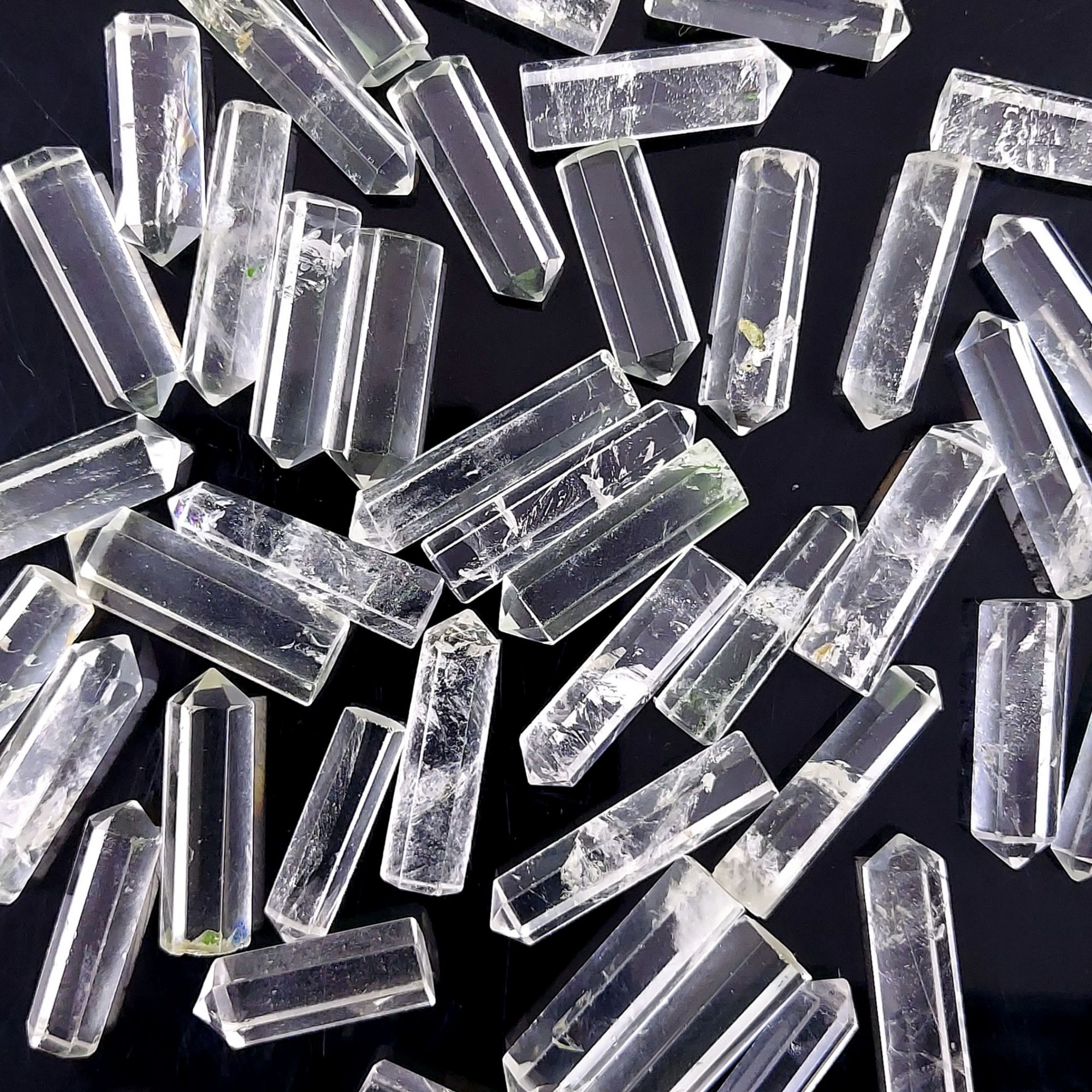 43Pcs 620Cts  Natural Crystal Quartz Points Healing Crystals Pencil Gemstone Towers Quartz Crystal Points Cabochon Gemstone Lot 30x6 22x5mm#G-458