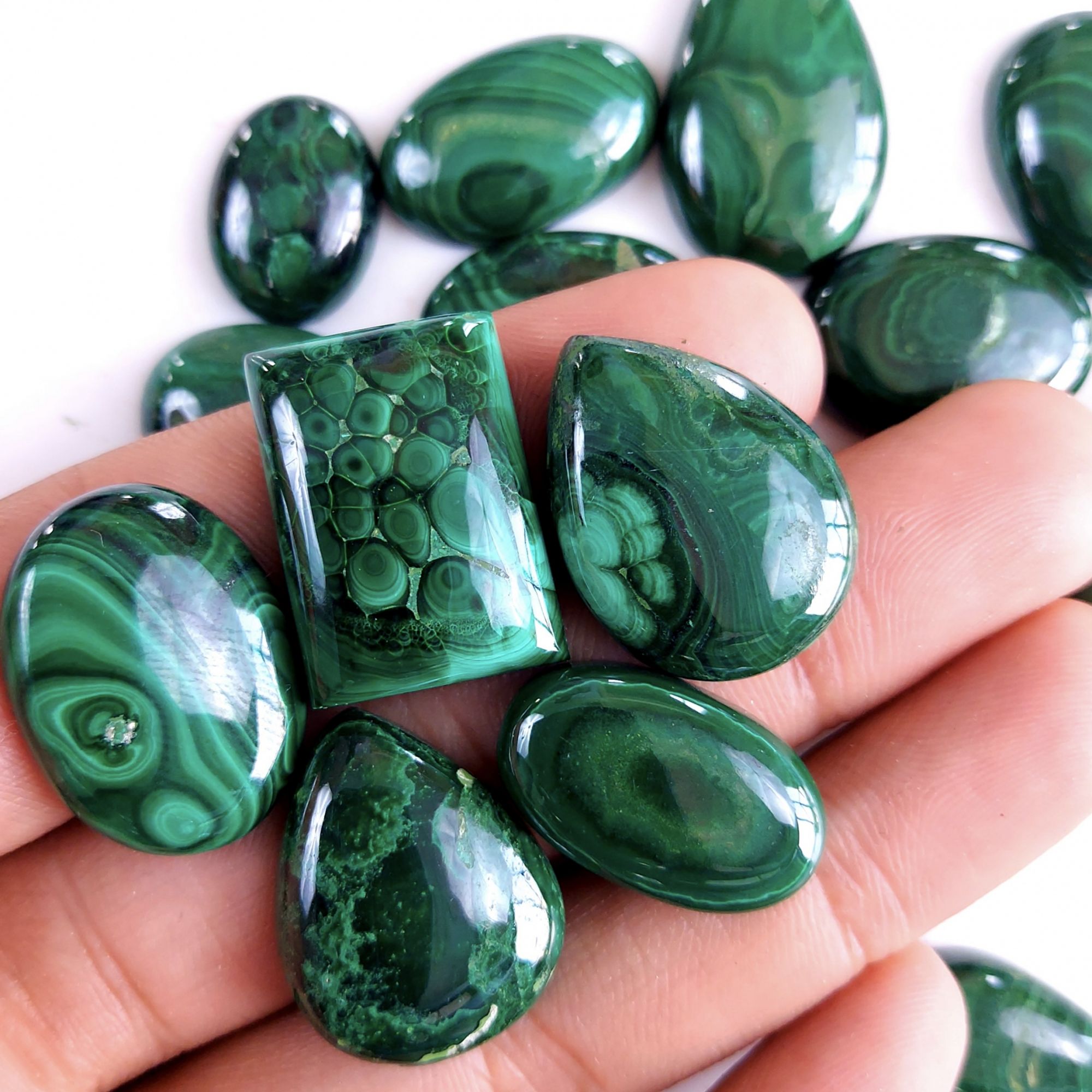16Pcs 386Cts Natural Green Malachite Flat Back Loose Cabochon Gemstone For Handmade Jewelry Making and Craft Supplies 20x14 16x10mm#9339