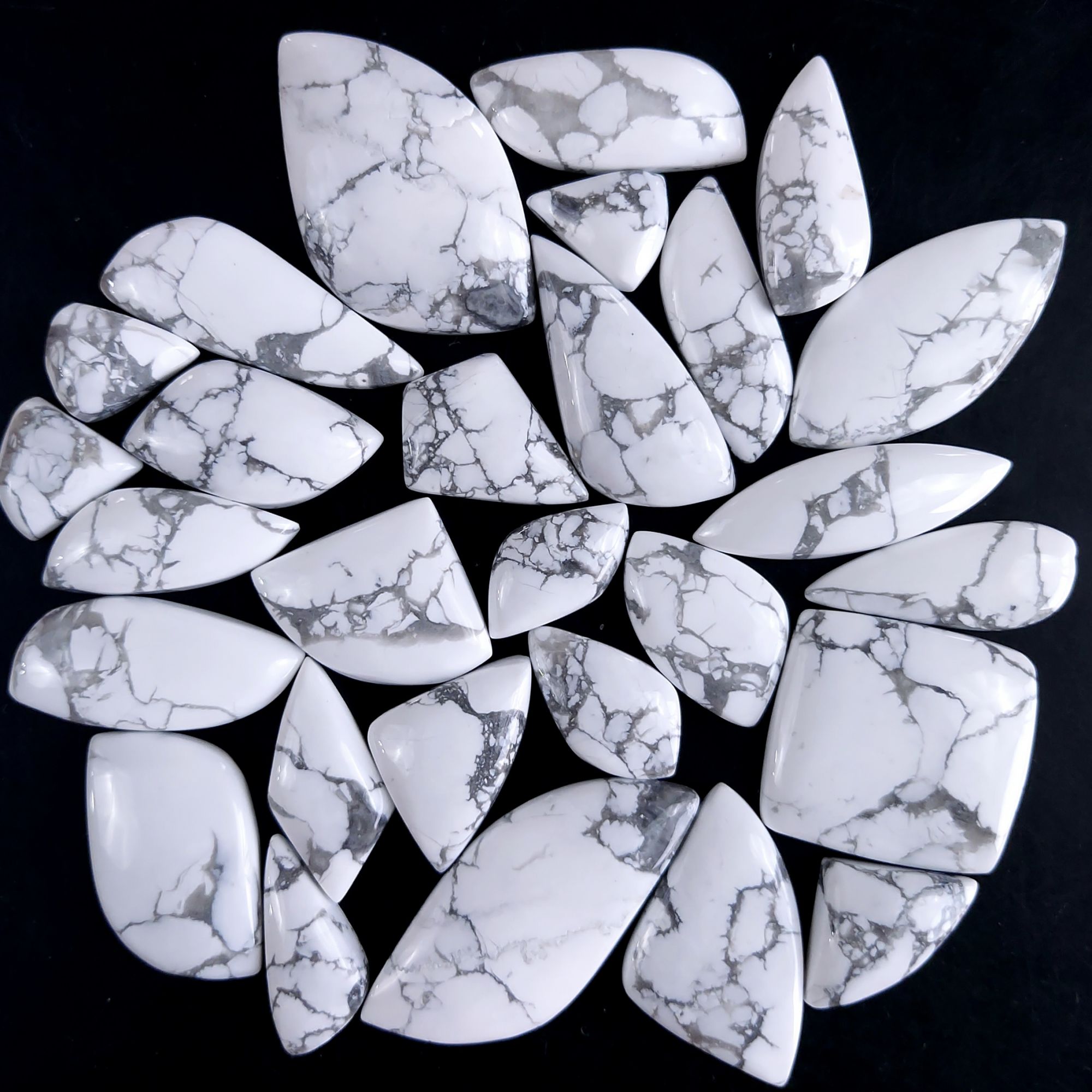 28Pcs 486Cts Natural White Howlite Loose Cabochon Flat Back Handmade Gemstone Lot Mix Size And Shape For Jewelry Making 35x20 11x11mm9589