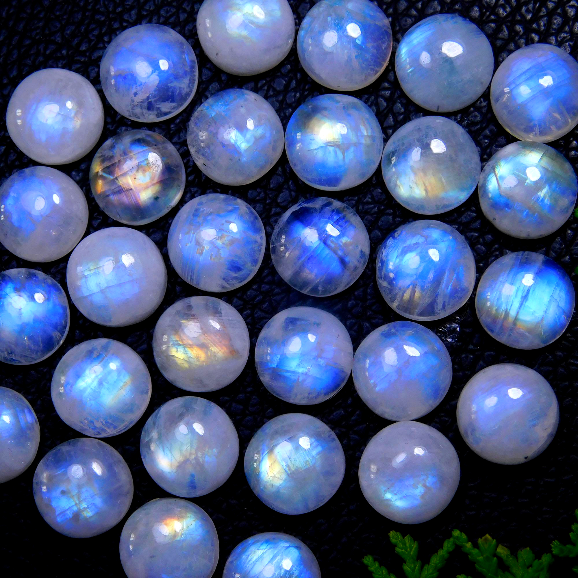 30Pcs 154Cts Natural Rainbow Moonstone Round Shape Blue Fire Cabochon Lot Loose Gemstone Jewelry Moonstone Ring For Gift 11x11mm #9784
