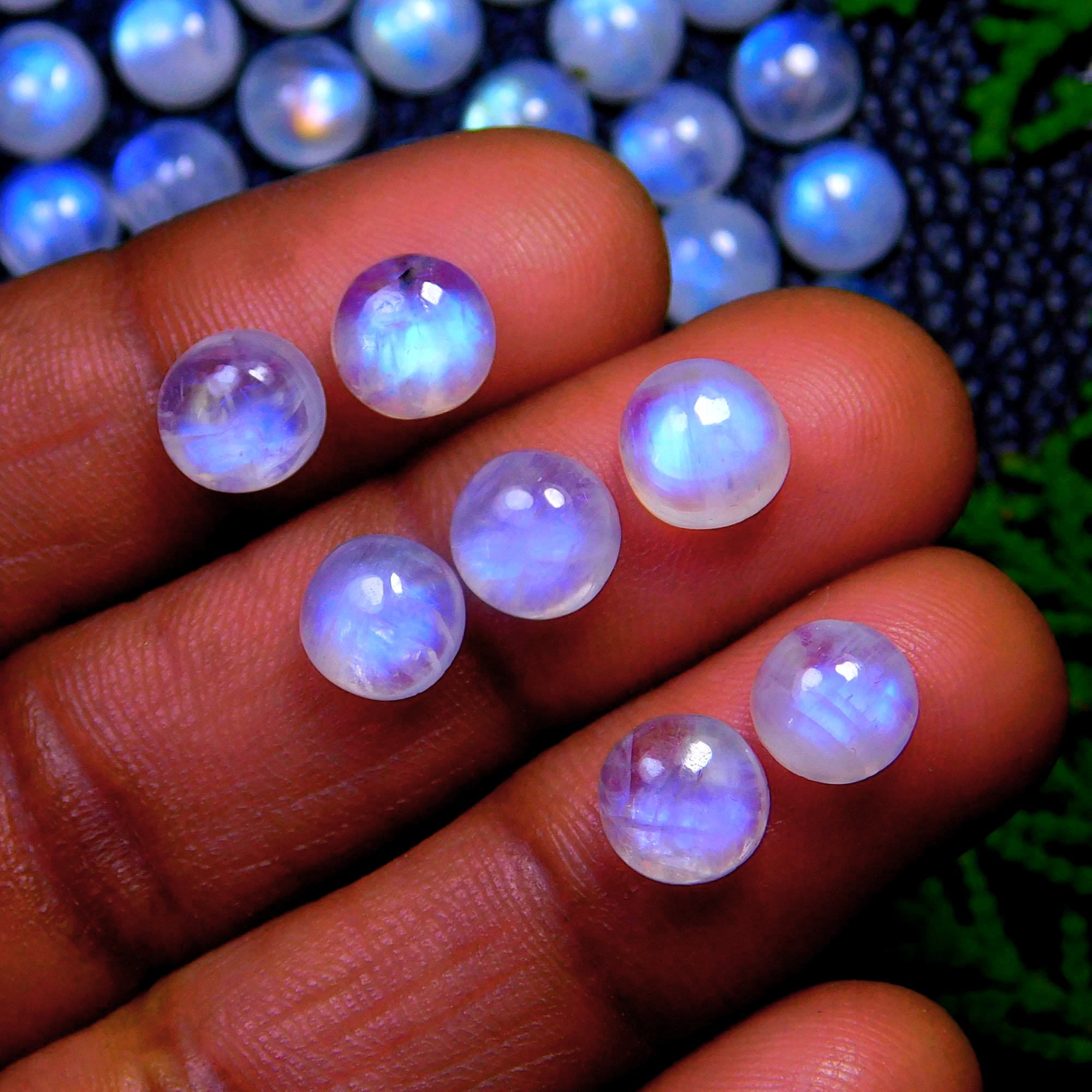 104Pcs 182Cts Natural Rainbow Moonstone Round Shape Blue Fire Cabochon Lot Loose Gemstone Jewelry Moonstone Ring For Gift 7x7mm #9794