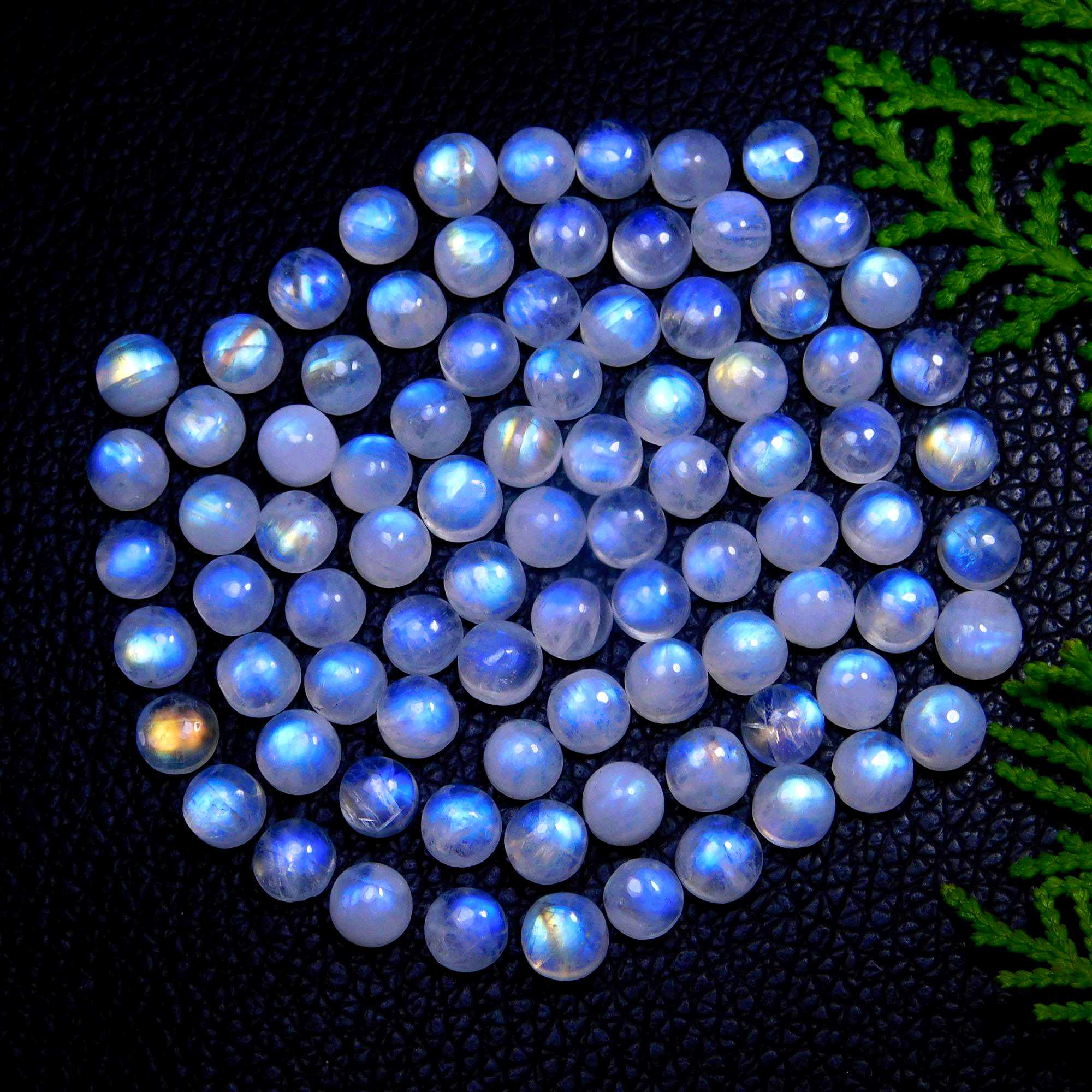86Pcs 105Cts Natural Rainbow Moonstone Round Shape Blue Fire Cabochon Lot Loose Gemstone Jewelry Moonstone Ring For Gift 6x6mm #9796