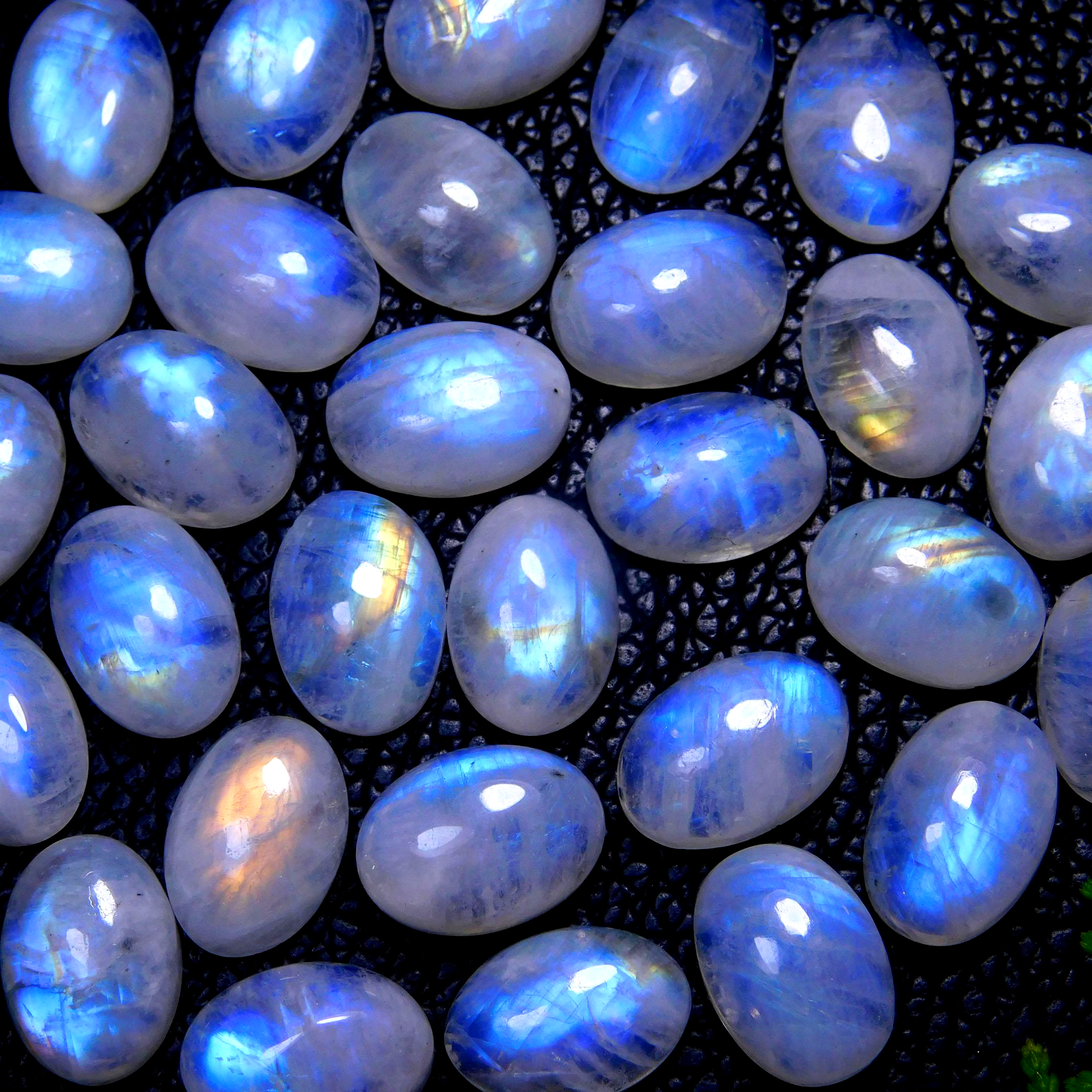 30Pcs 186Cts Natural Rainbow Moonstone Oval Shape Blue Fire Cabochon Lot Loose Gemstone Jewelry Crystal For Birthday Gift 14X10mm #9822
