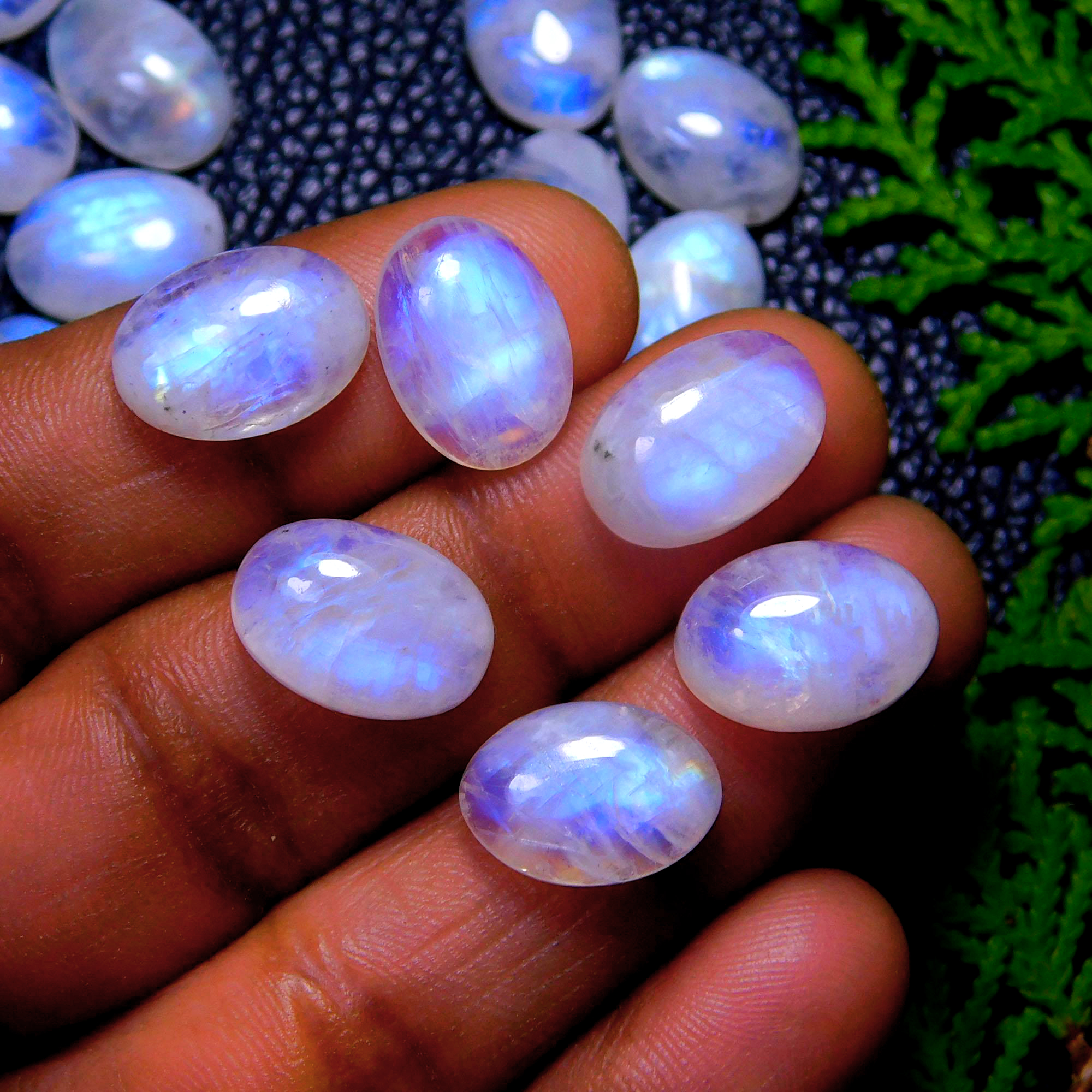 30Pcs 186Cts Natural Rainbow Moonstone Oval Shape Blue Fire Cabochon Lot Loose Gemstone Jewelry Crystal For Birthday Gift 14X10mm #9822