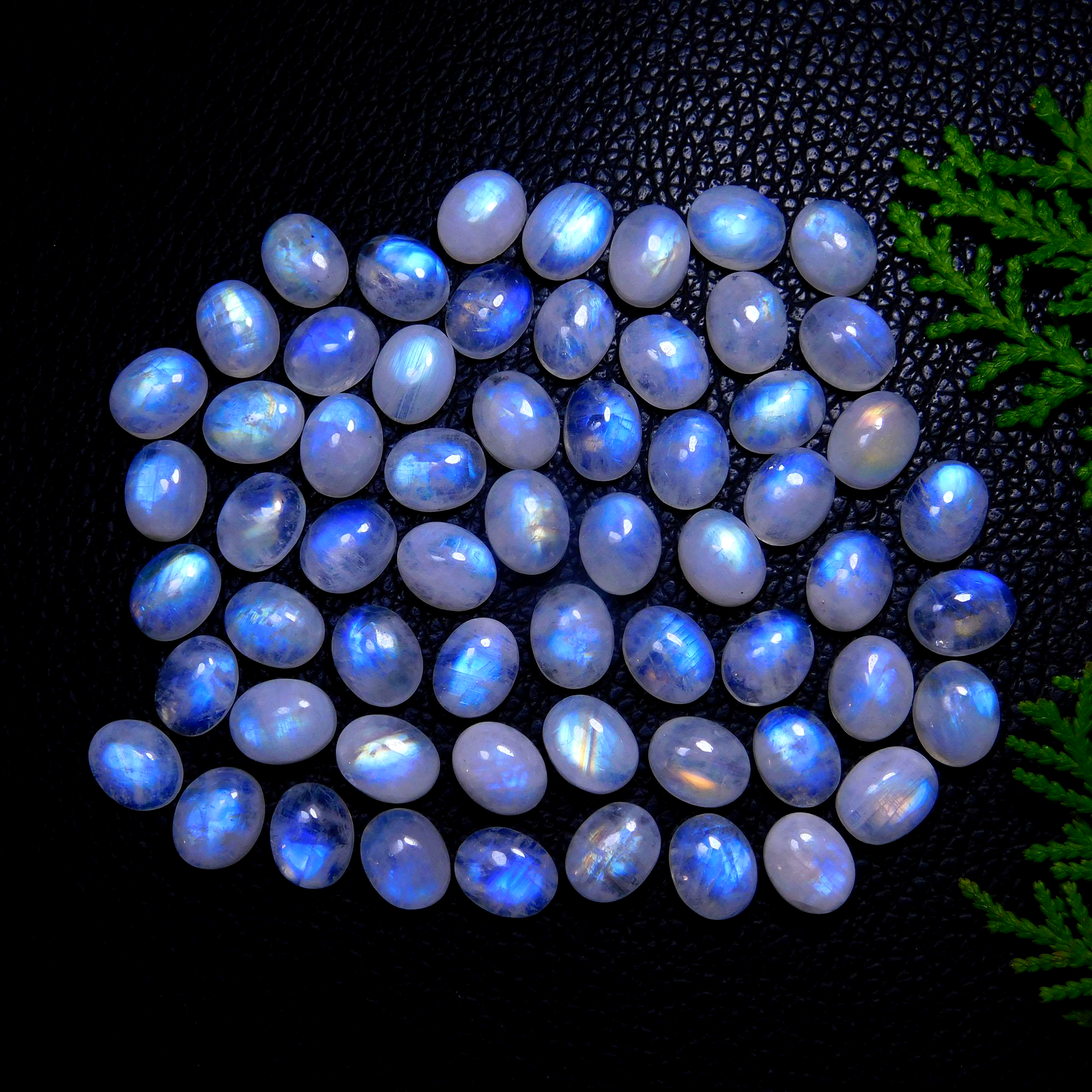 60Pcs 179Cts Natural Rainbow Moonstone Oval Shape Blue Fire Cabochon Lot Loose Gemstone Jewelry Crystal For Birthday Gift 10X8mm #9825