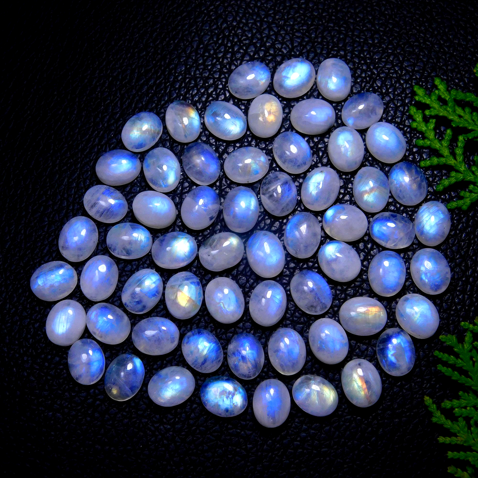 60Pcs 184Cts Natural Rainbow Moonstone Oval Shape Blue Fire Cabochon Lot Loose Gemstone Jewelry Crystal For Birthday Gift 10X8mm #9826
