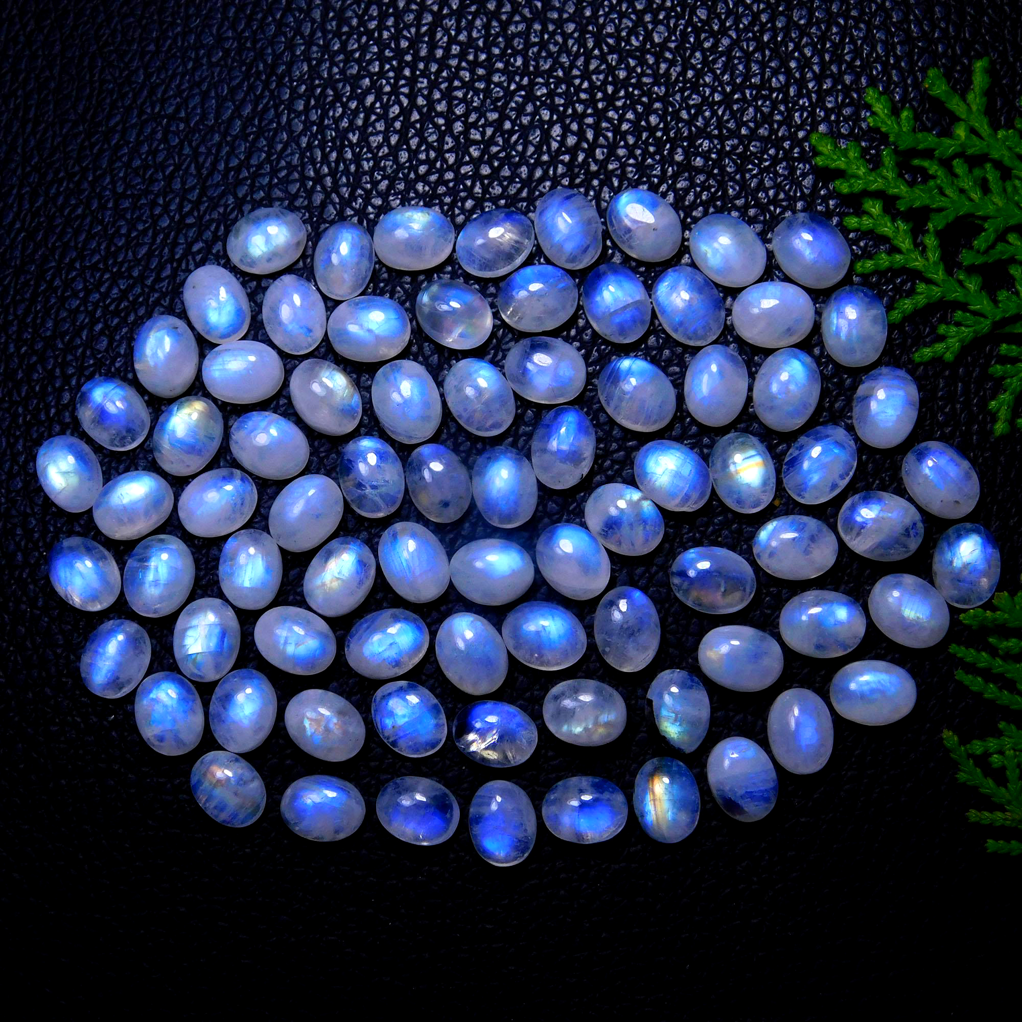 80Pcs 183Cts Natural Rainbow Moonstone Oval Shape Blue Fire Cabochon Lot Loose Gemstone Jewelry Crystal For Birthday Gift 9X7mm #9839