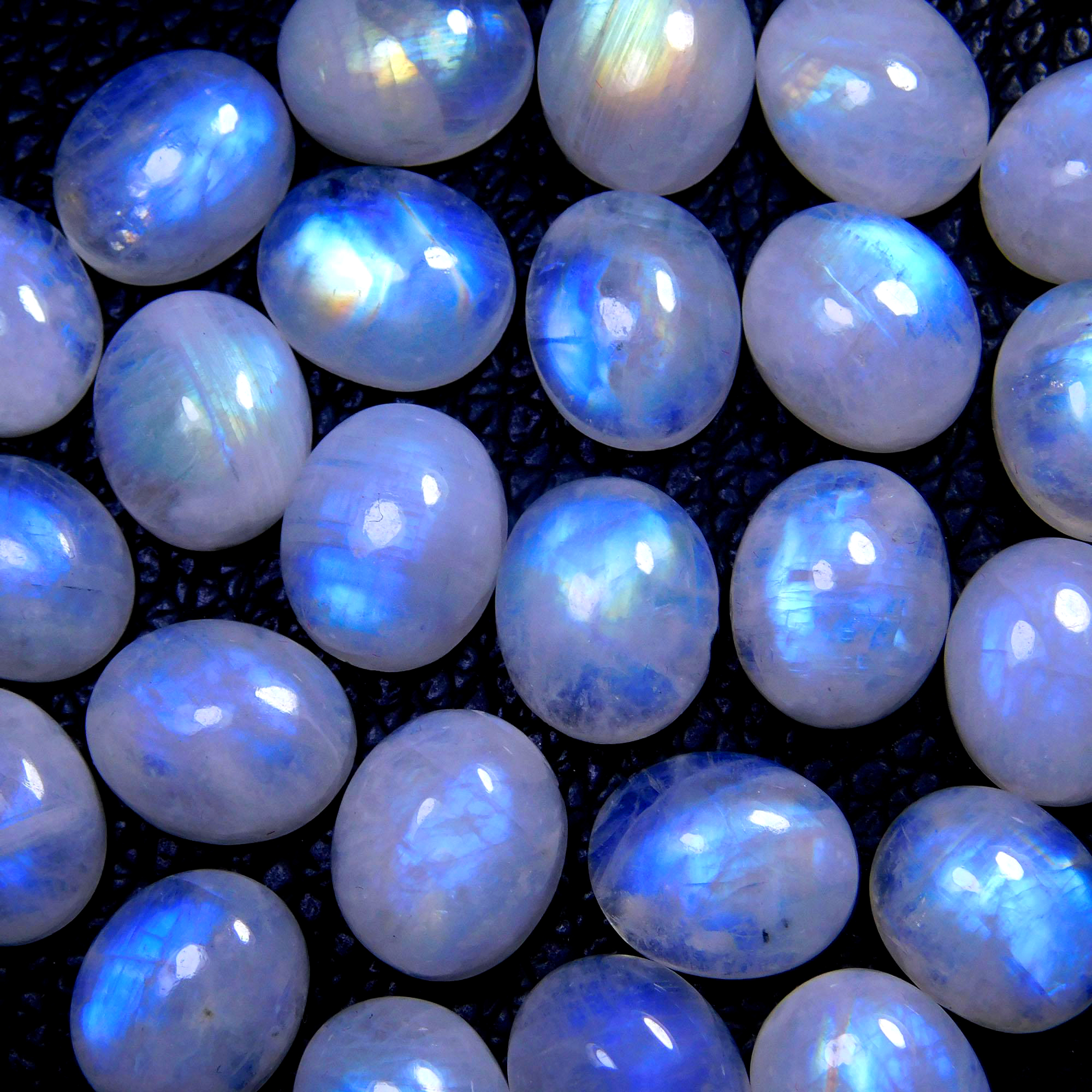 25Pcs 138Cts Natural Rainbow Moonstone Oval Shape Blue Fire Cabochon Lot Loose Gemstone Jewelry Crystal For Birthday Gift 12X10mm #9842