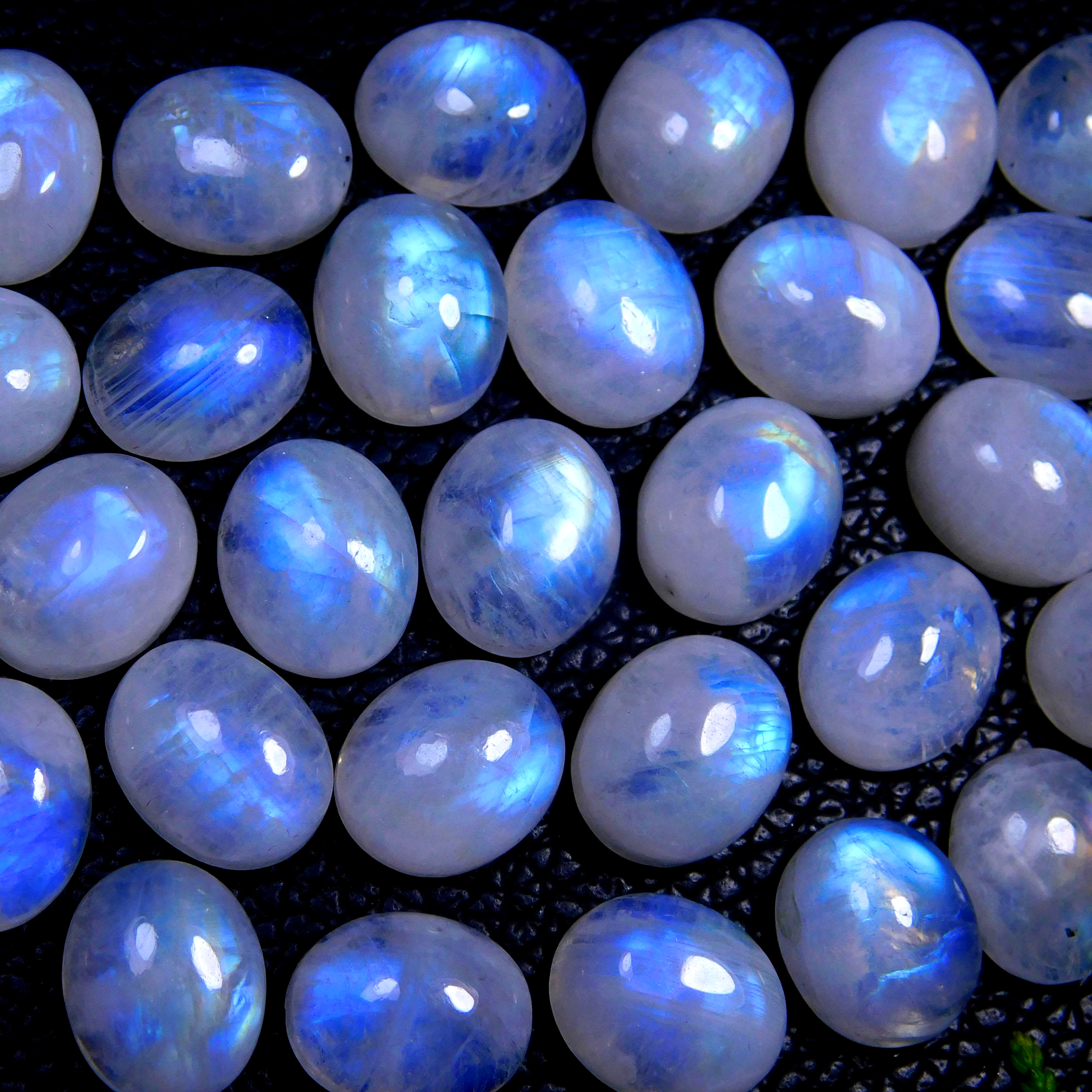 30Pcs 156Cts Natural Rainbow Moonstone Oval Shape Blue Fire Cabochon Lot Loose Gemstone Jewelry Crystal For Birthday Gift 12X10mm #9844
