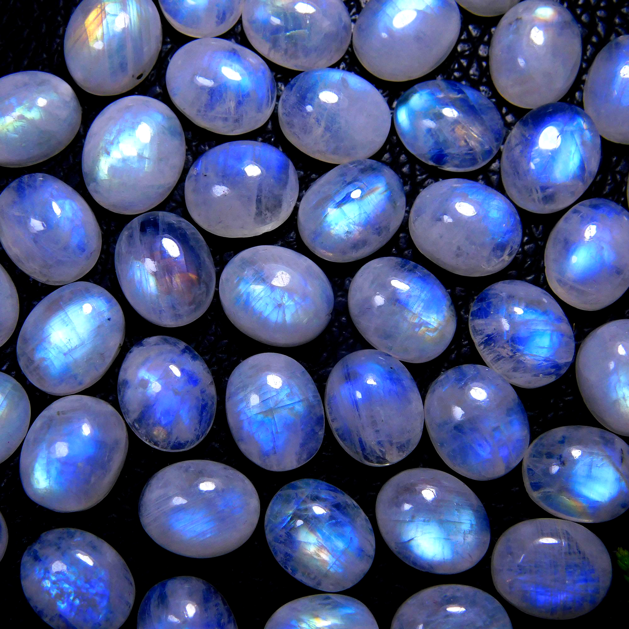 50Pcs 205Cts Natural Rainbow Moonstone Oval Shape Blue Fire Cabochon Lot Loose Gemstone Jewelry Crystal For Birthday Gift 11X9mm #9851