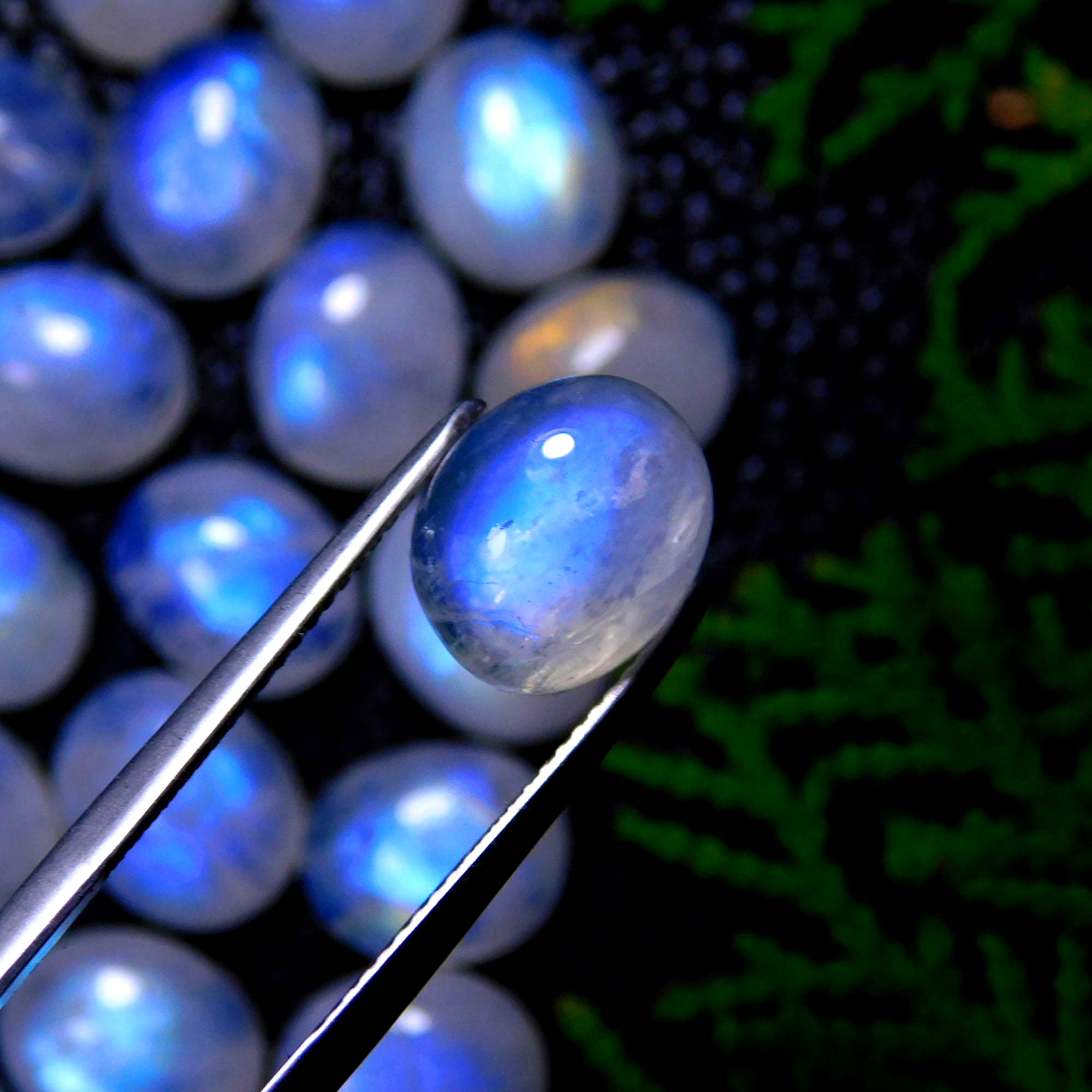 50Pcs 205Cts Natural Rainbow Moonstone Oval Shape Blue Fire Cabochon Lot Loose Gemstone Jewelry Crystal For Birthday Gift 11X9mm #9851