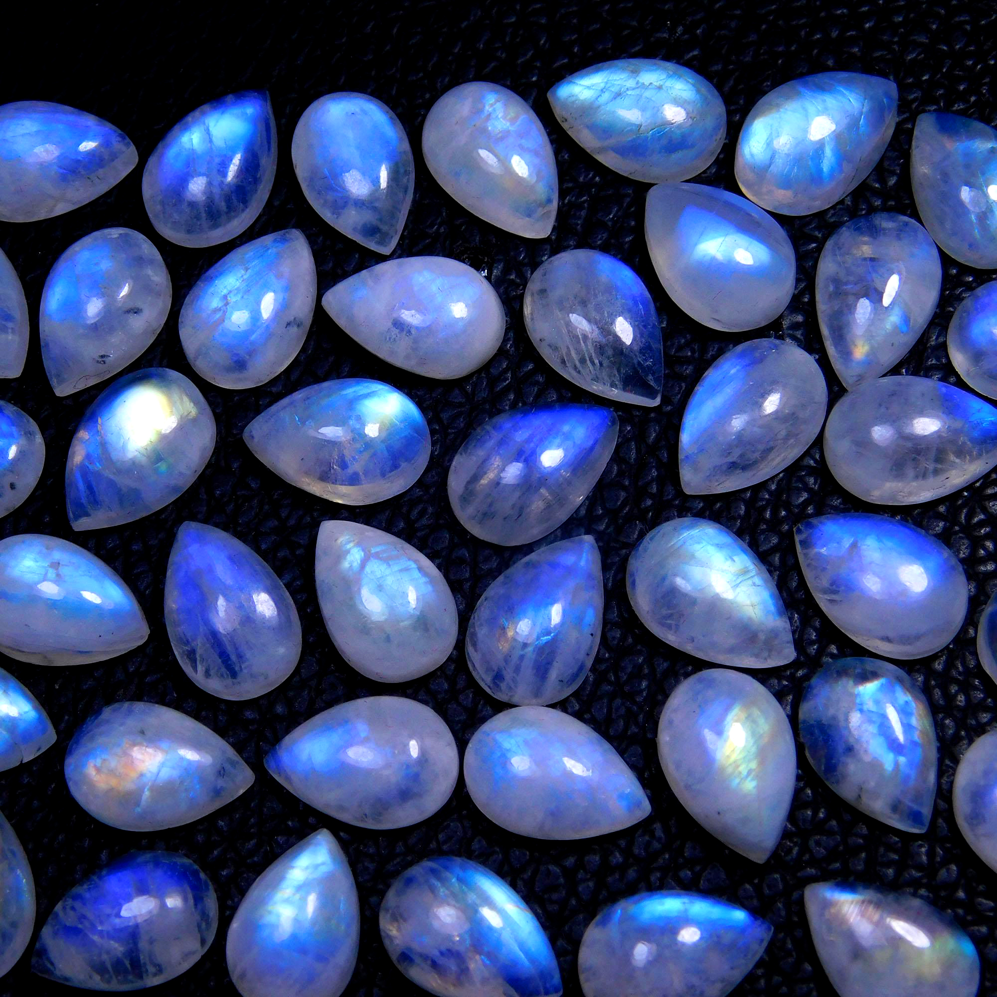 50Pcs 163Cts Natural Rainbow Moonstone Pear Shape Blue Fire Cabochon Lot Semi Precious Loose Gemstone Jewelry Supplies Crystal 12X8mm #9882