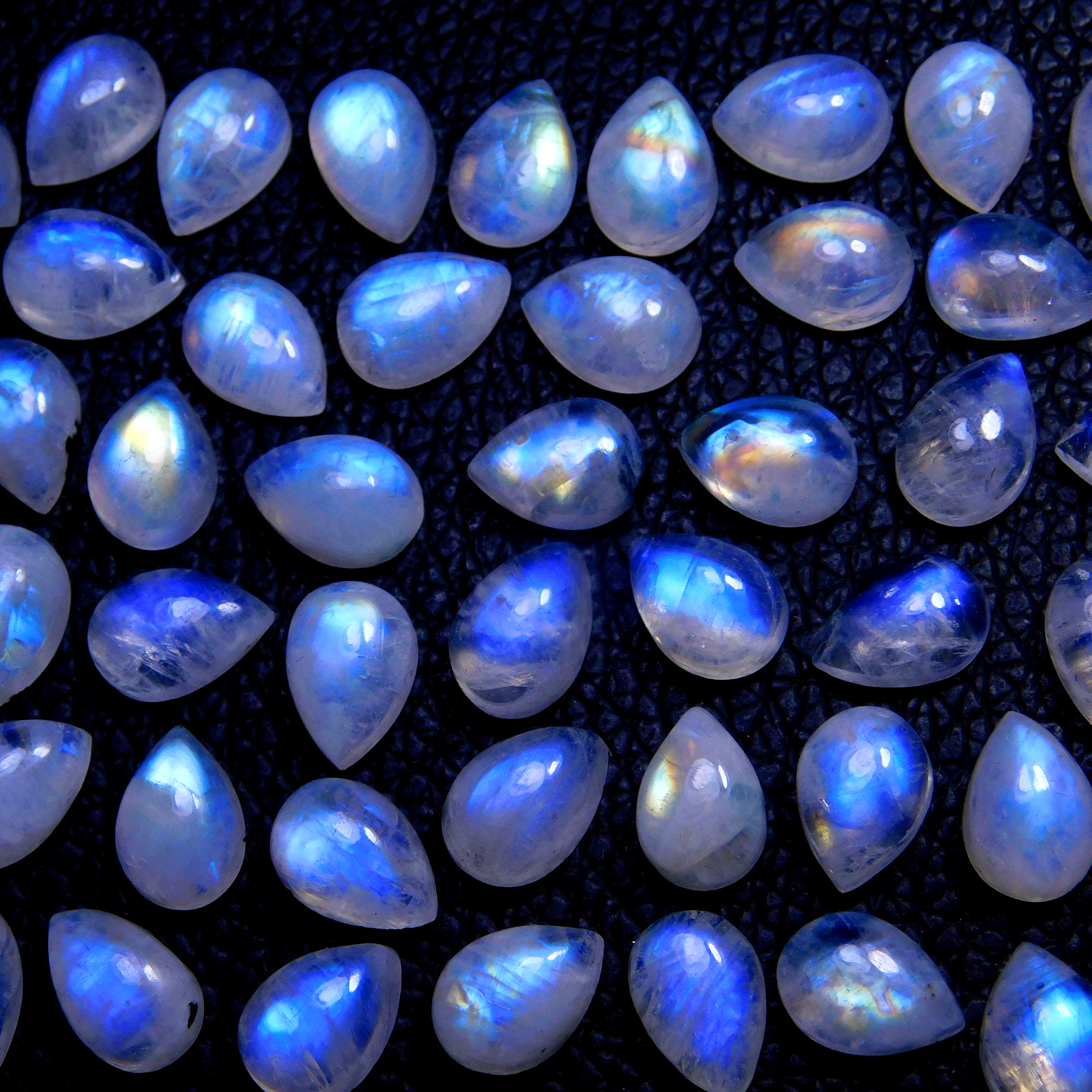 50Pcs 118Cts Natural Rainbow Moonstone Pear Shape Blue Fire Cabochon Lot Semi Precious Loose Gemstone Jewelry Supplies Crystal 10X7mm #9890