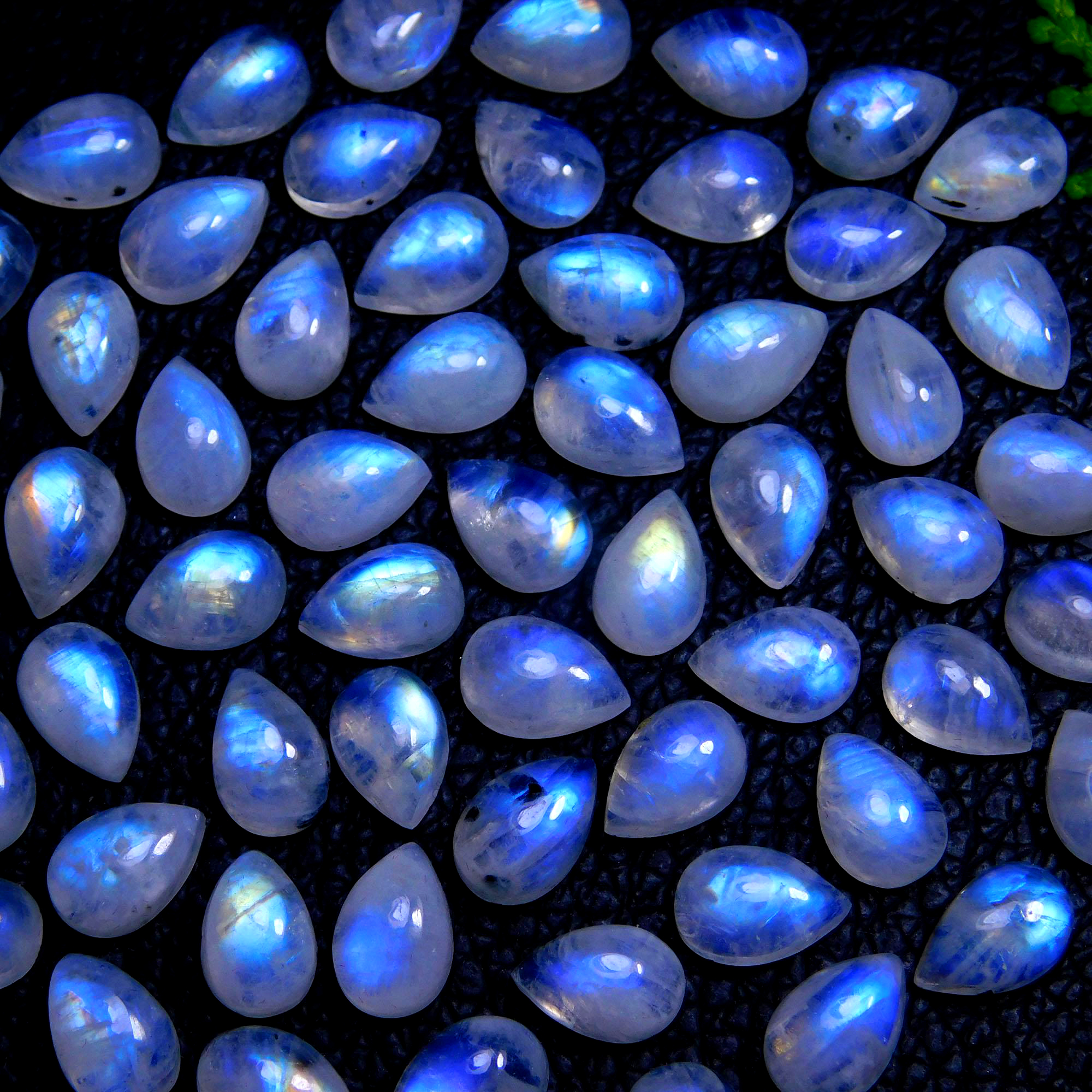 61Pcs 103Cts Natural Rainbow Moonstone Pear Shape Blue Fire Cabochon Lot Semi Precious Loose Gemstone Jewelry Supplies Crystal 9X6mm #9893