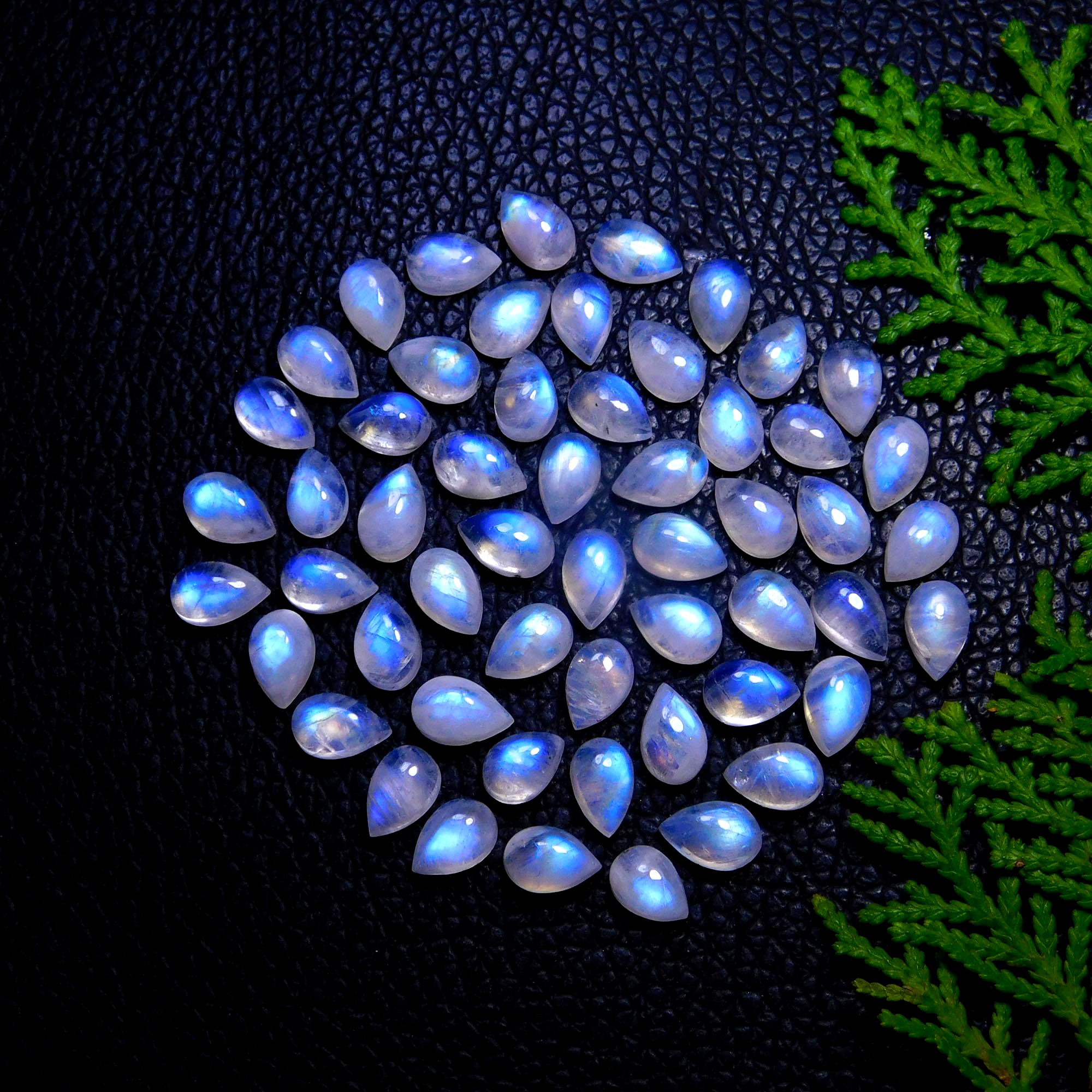 55Pcs 67Cts Natural Rainbow Moonstone Pear Shape Blue Fire Cabochon Lot Semi Precious Loose Gemstone Jewelry Supplies Crystal 8X5mm #9904
