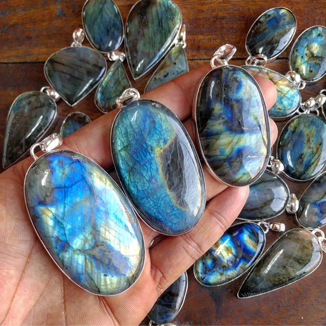 Labradorite Pendant
