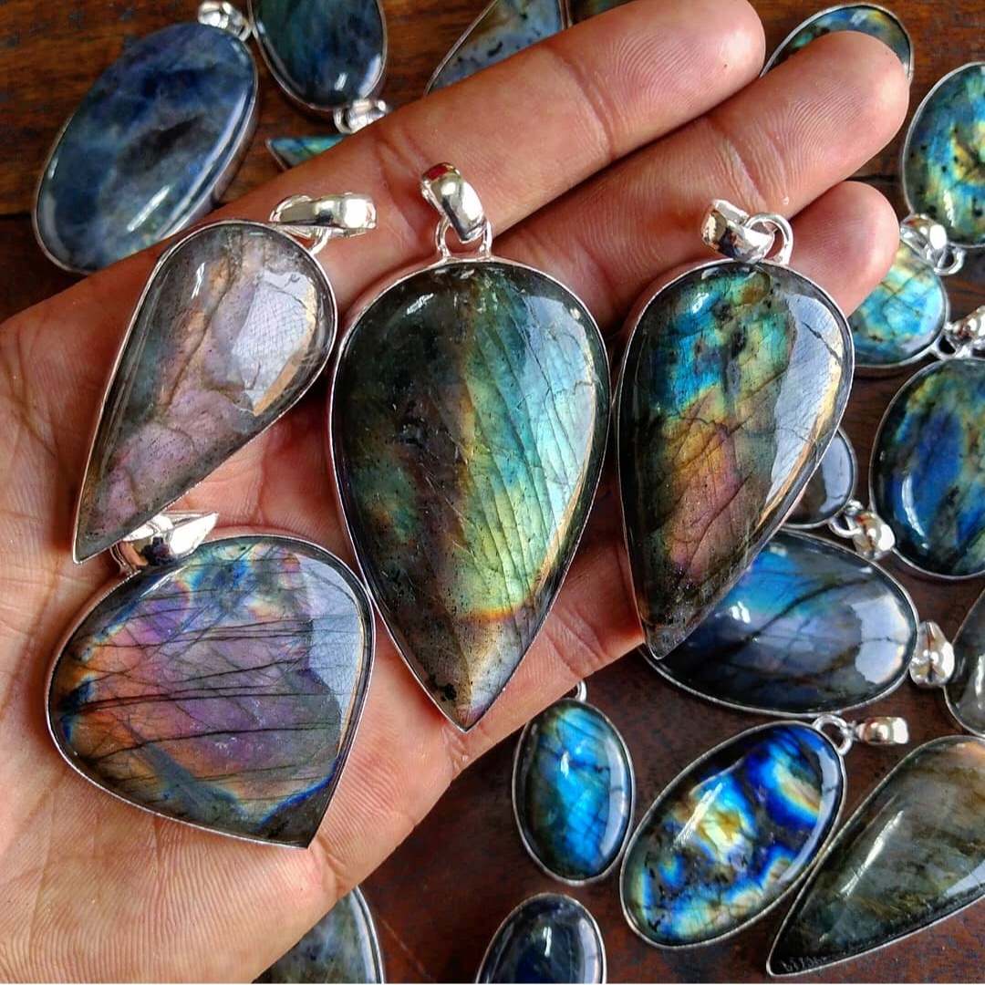 Labradorite Pendant
