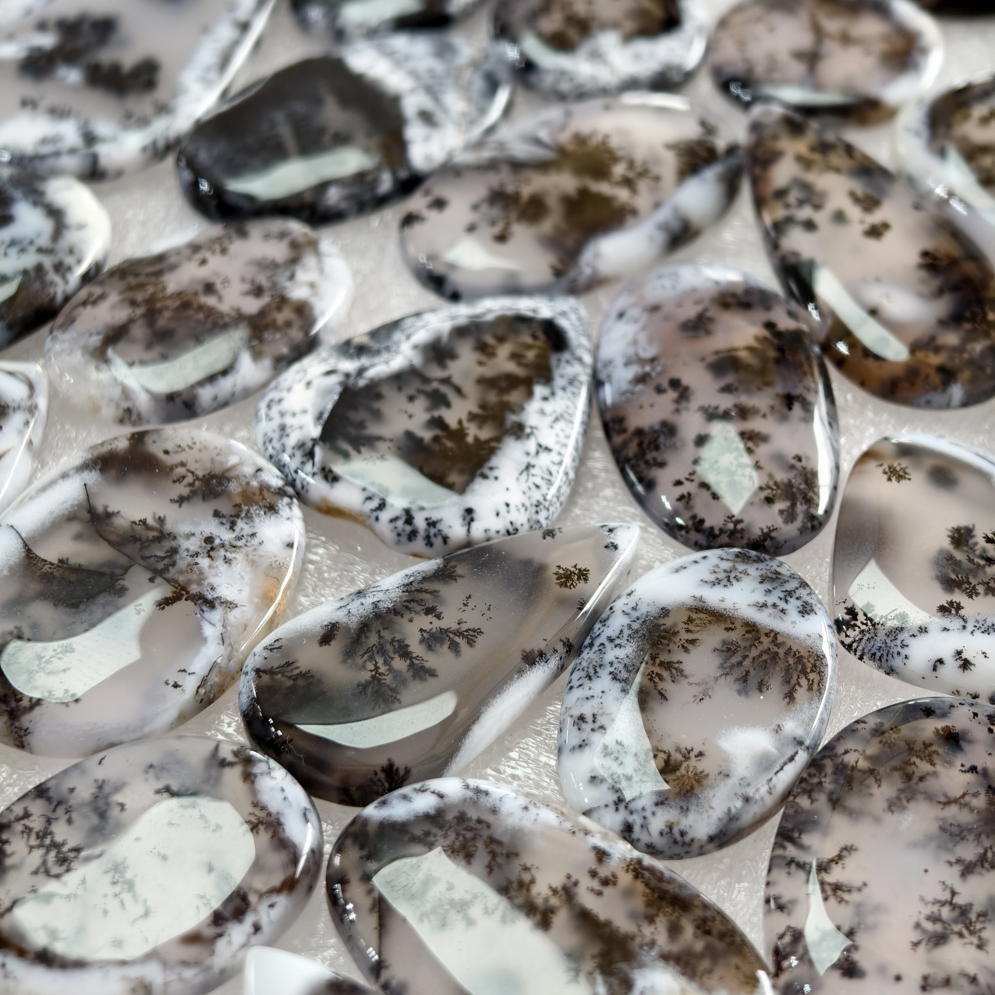 Natural Dendrite Agate Cabochon Gemstones Bulk Wholesale Jewelry Making Stones 20x20x3mm 42x30x3mm 30 Cts Avg