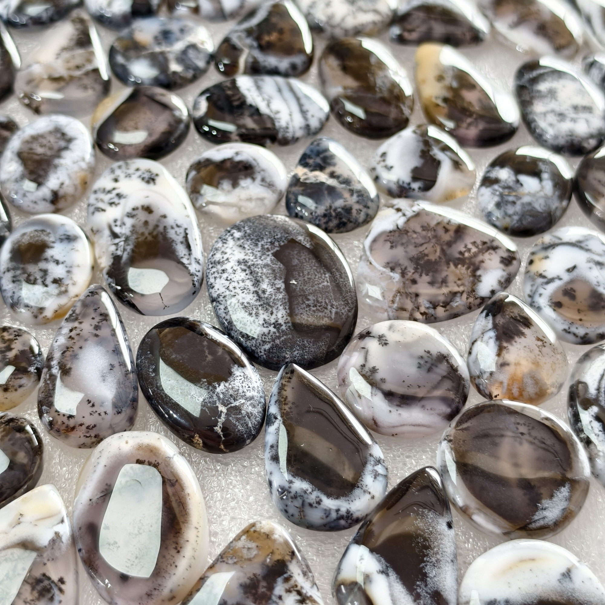 Natural Dendritic Agate Gemstone Cabochons Wholesale Loose Stones Bulk Jewelry Making 15x15x3mm 29x20x3mm 15 Cts Avg