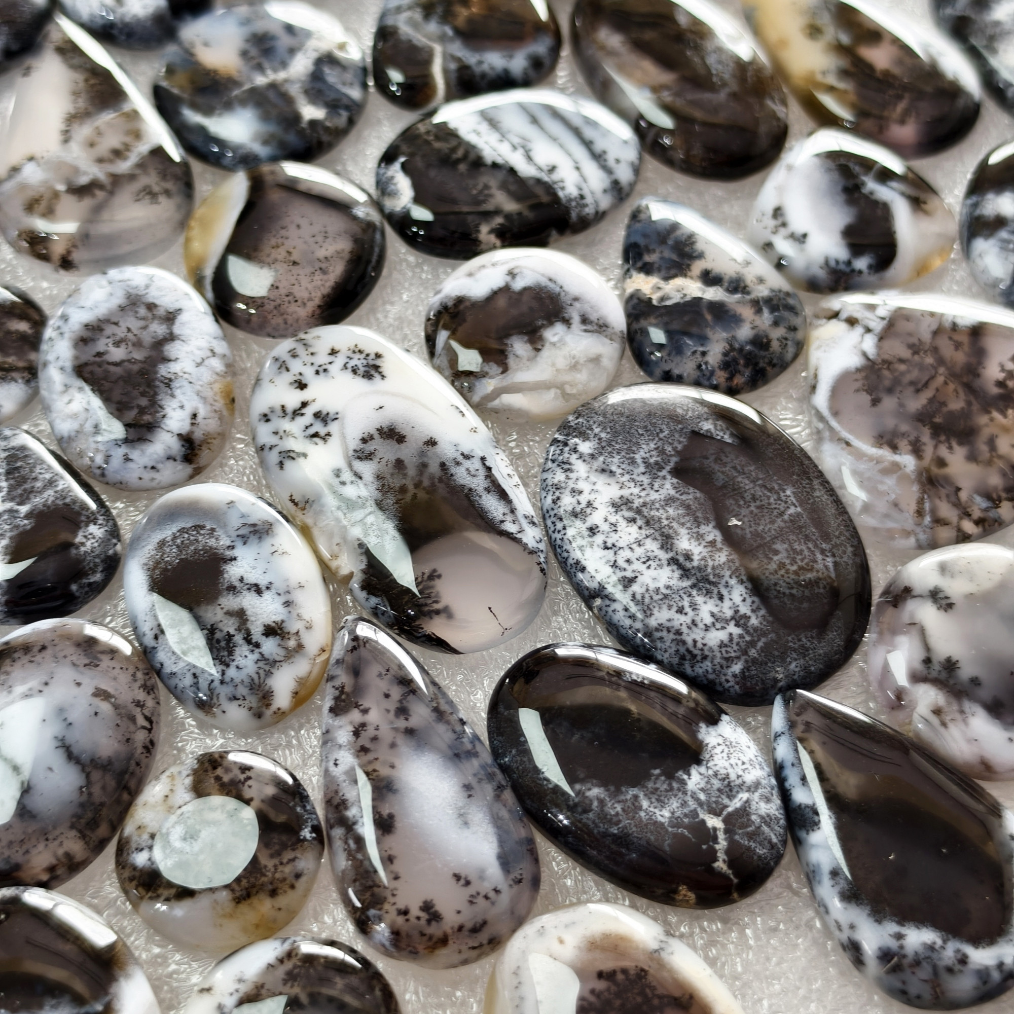 Natural Dendritic Agate Gemstone Cabochons Wholesale Loose Stones Bulk Jewelry Making 15x15x3mm 29x20x3mm 15 Cts Avg