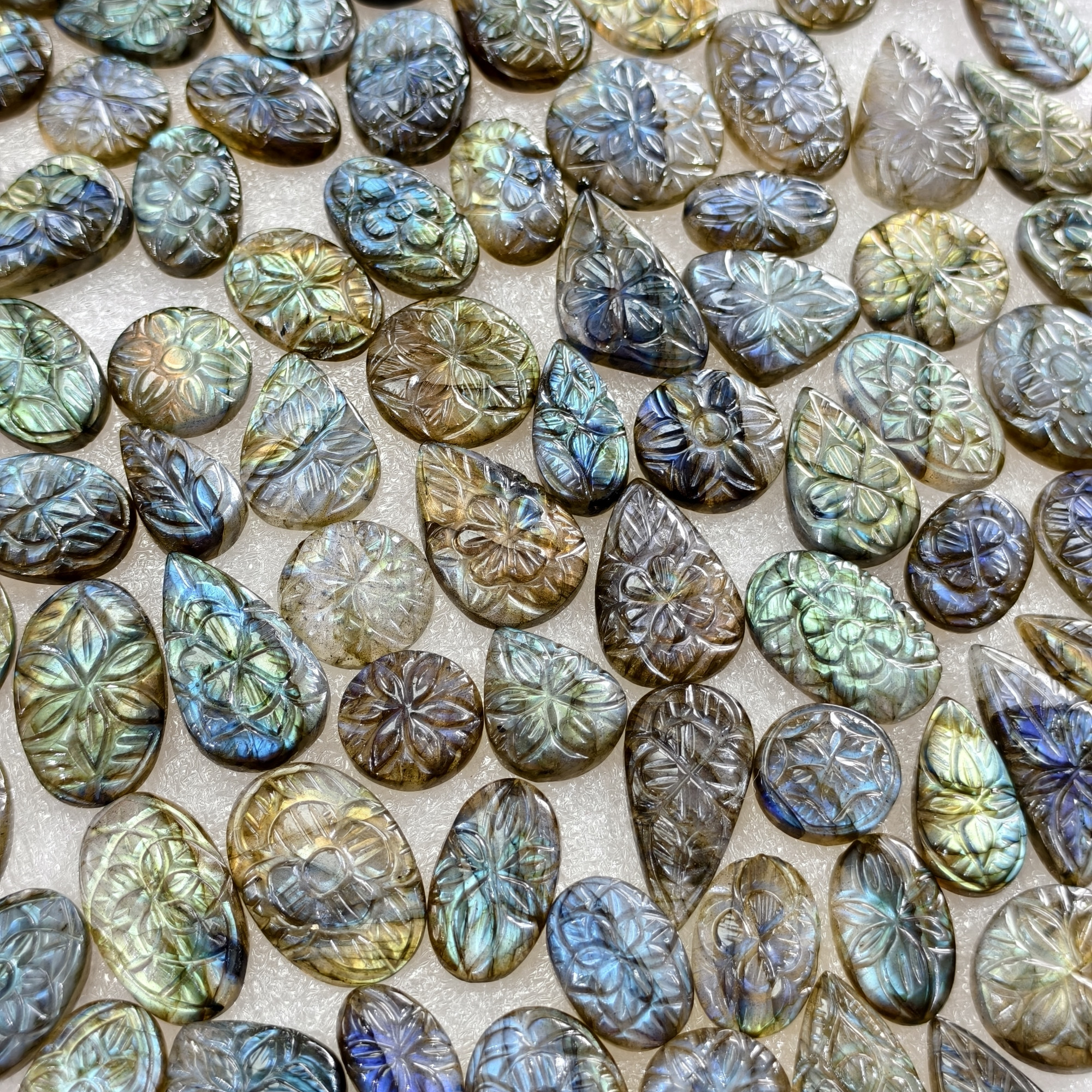 Natural Labradorite Carving Cabochon Gemstone Wholesale Lot for Jewelry Making 15x15x3mm-25x13x4mm 13CtsAvg