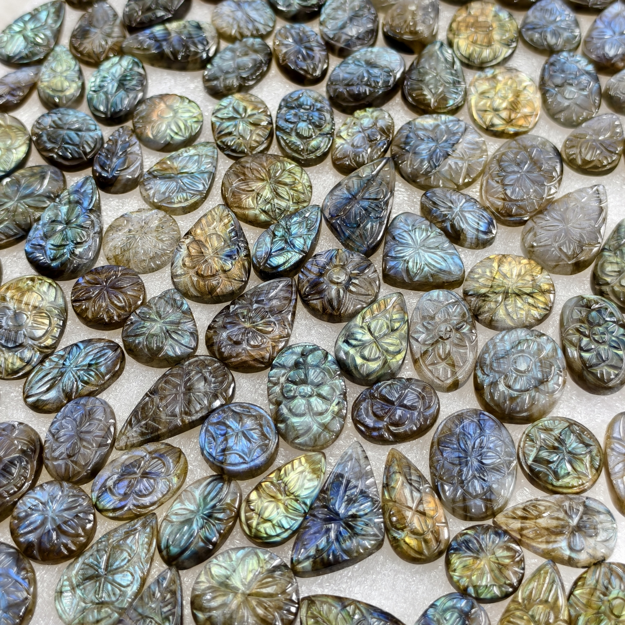 Natural Labradorite Carving Cabochon Gemstone Wholesale Lot for Jewelry Making 15x15x3mm-25x13x4mm 13CtsAvg